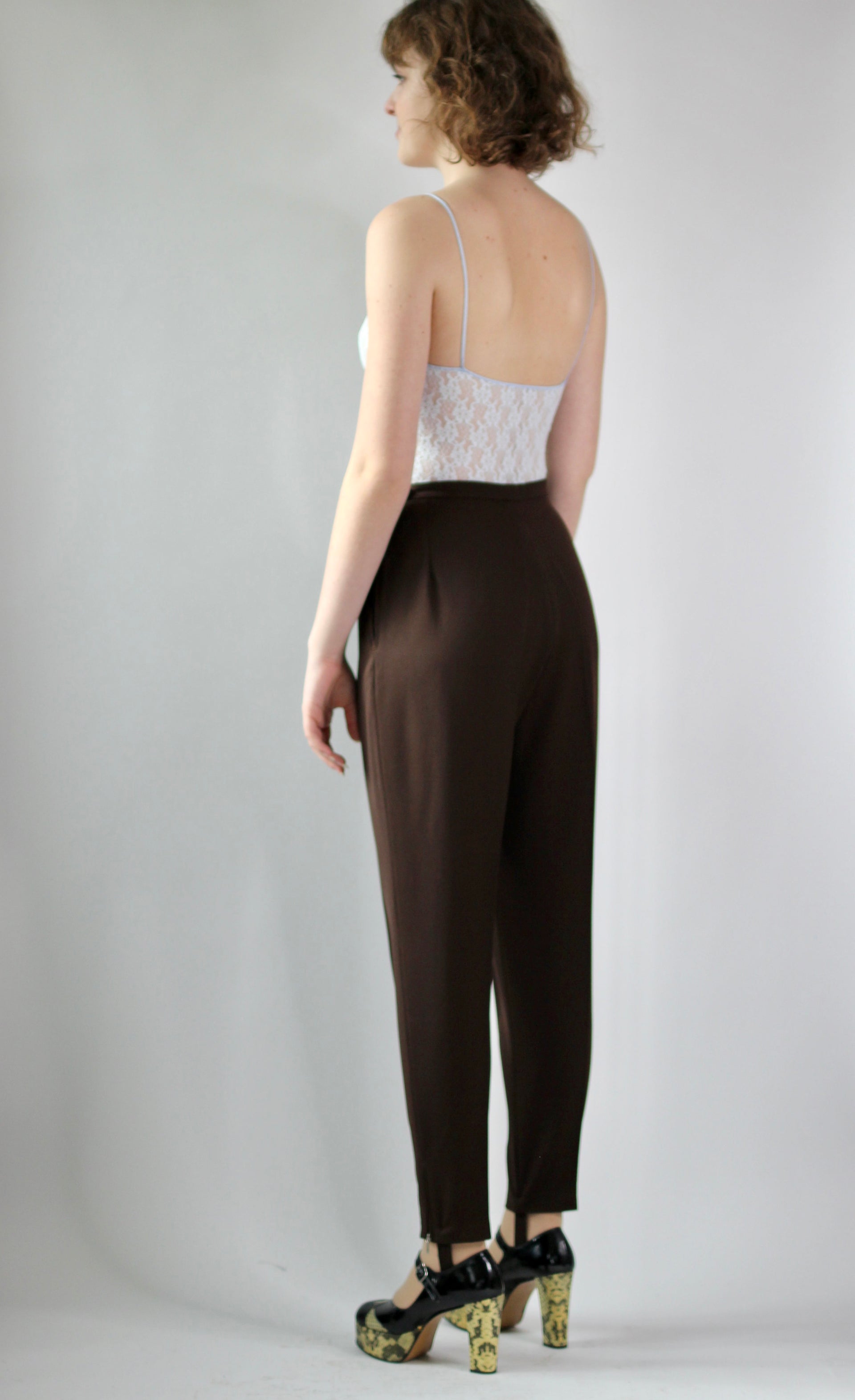 1950s 1960s Womans High Waisted Brown Pants//Size M