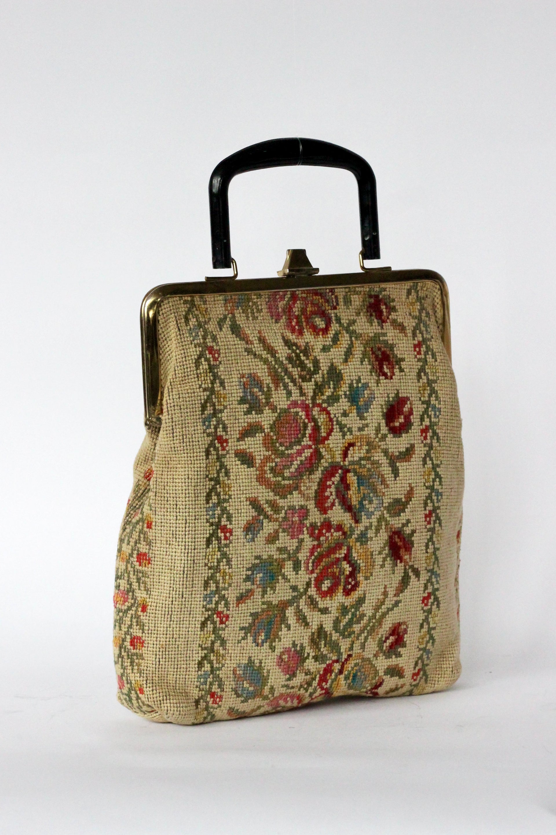1930s 1940s Vintage Needlepoint  Embroidered Handbag