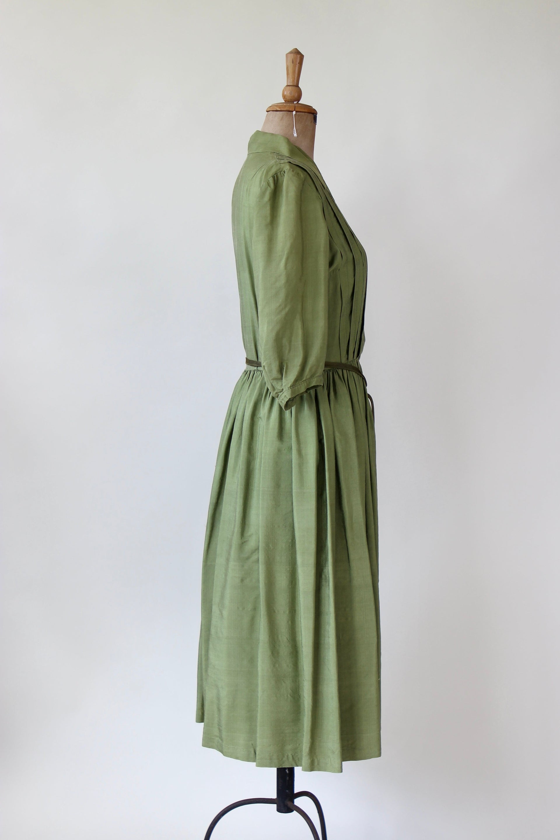1970s Green Silk Designer Shirt Dress//Size S/M