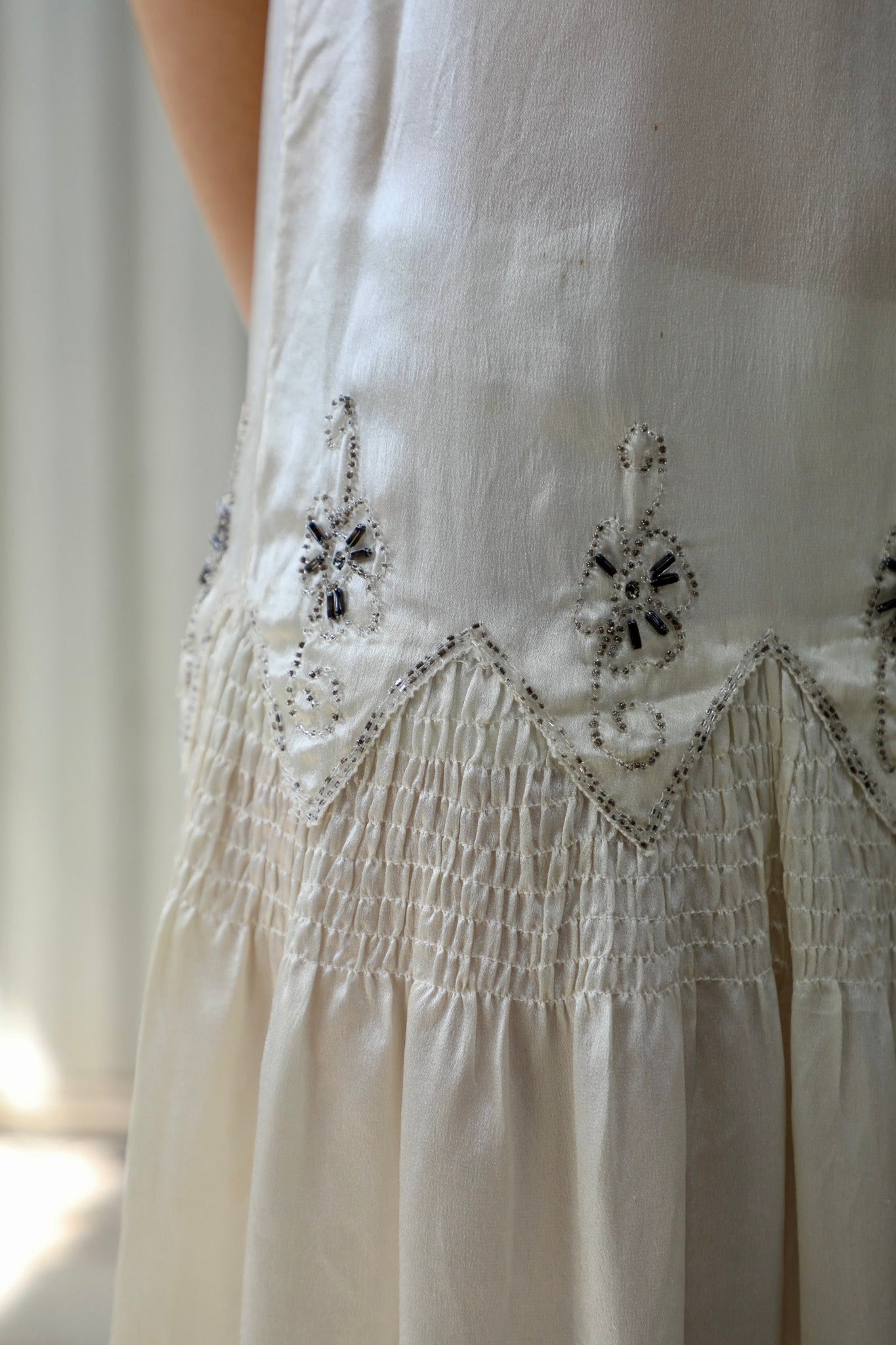 1920s White Silk Dress with Glass Beads and Rhinestones