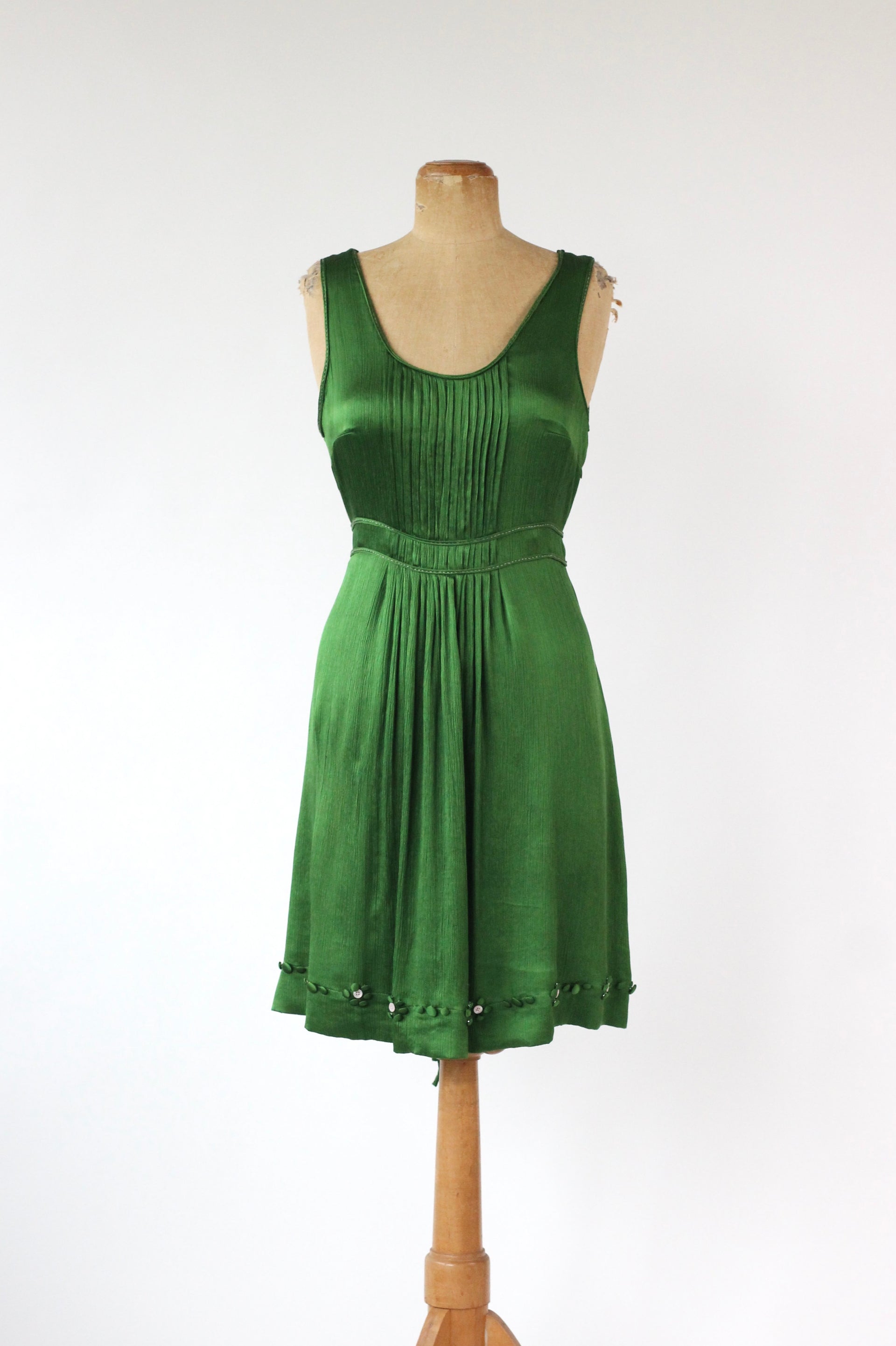 Vintage Green Silk Dress//Danish Design//Size M/L