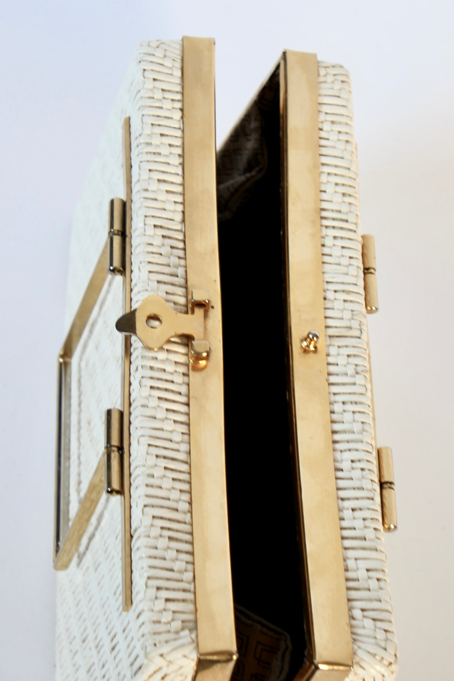 1960s Ivory Straw Top Handle Bag / Purse
