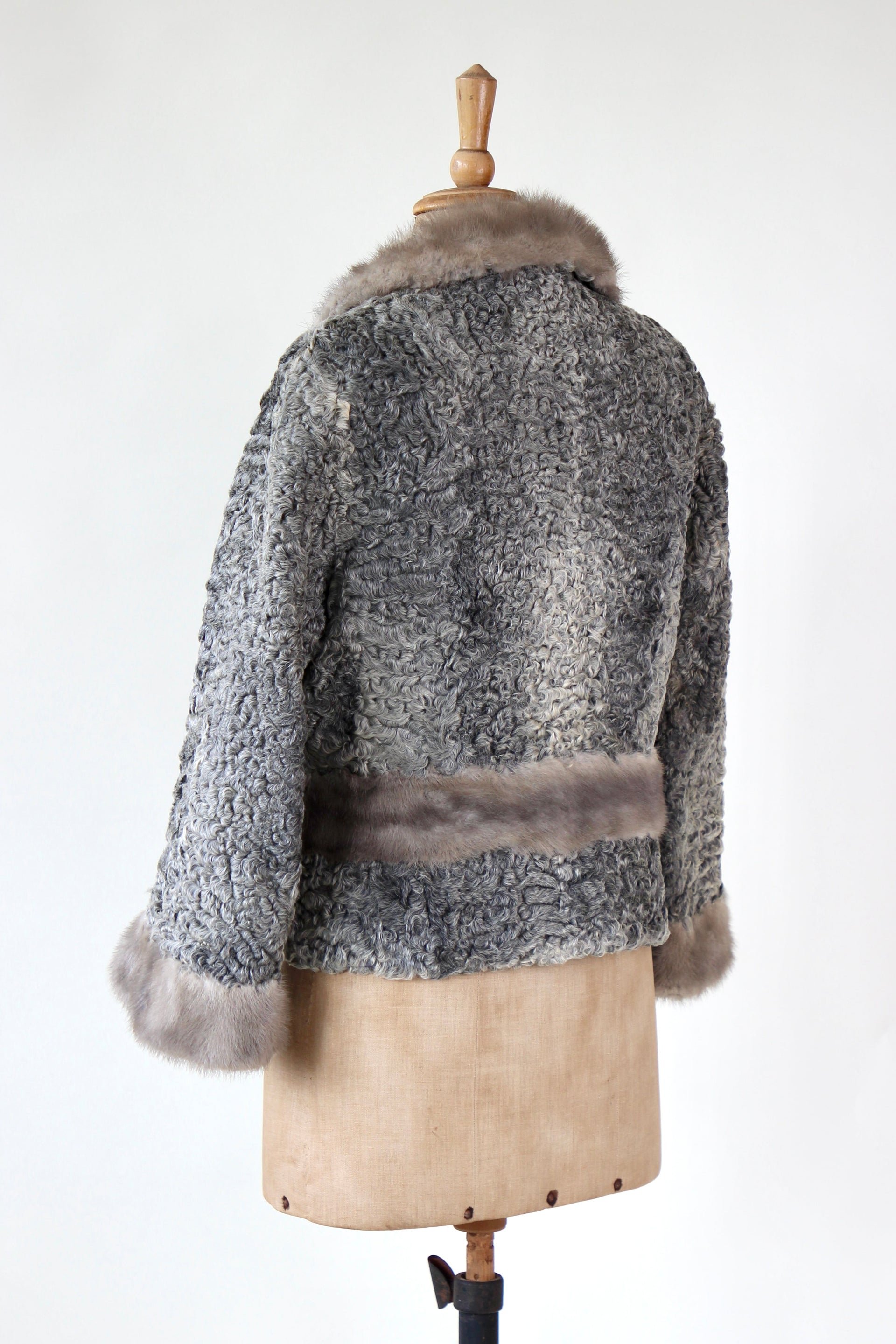 1950s Vintage Grey Lamb Fur and Mink Fur Short Jacket // Size M