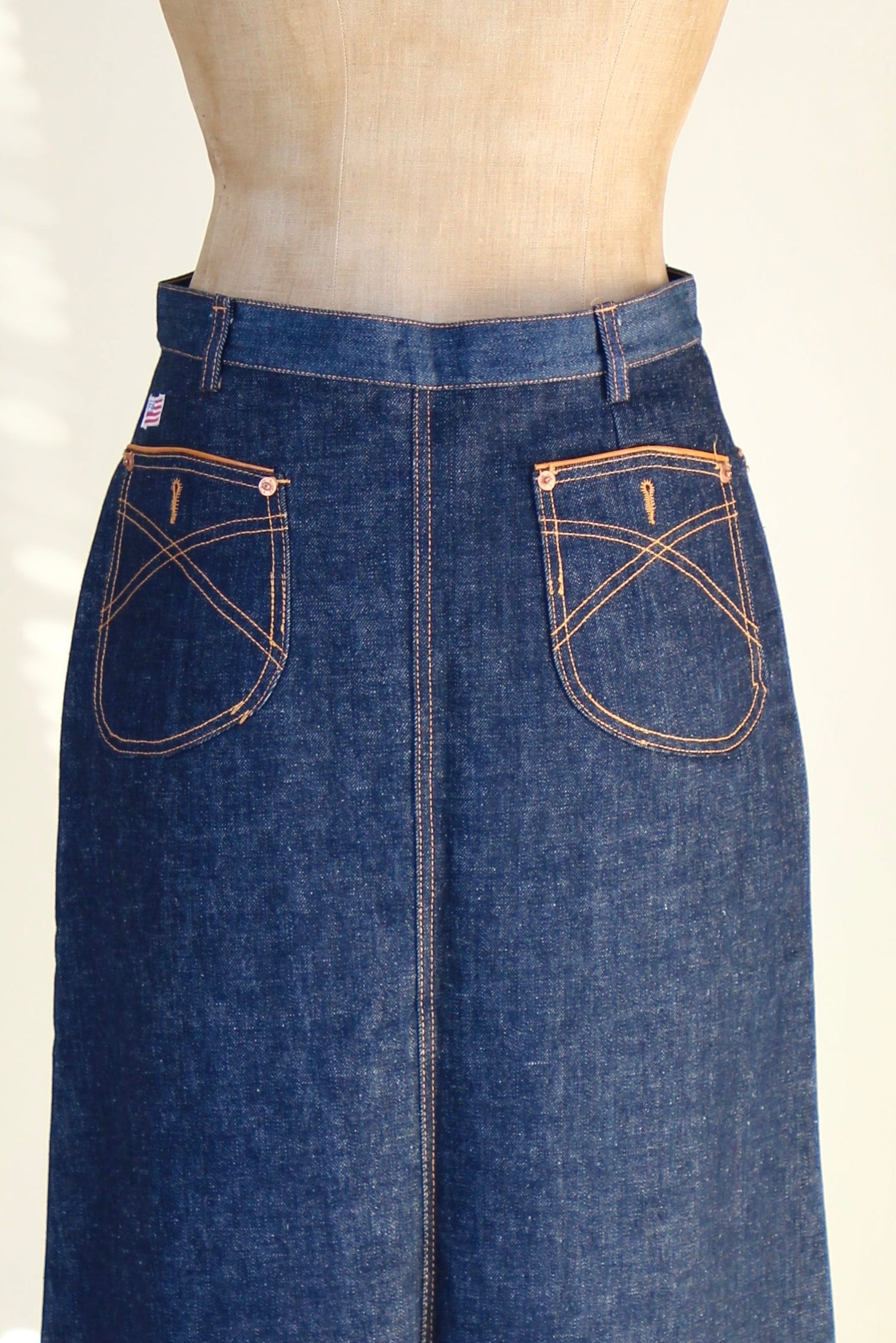 1970s DEADSTOCK Blue Denim Vintage Skirt With // Size M