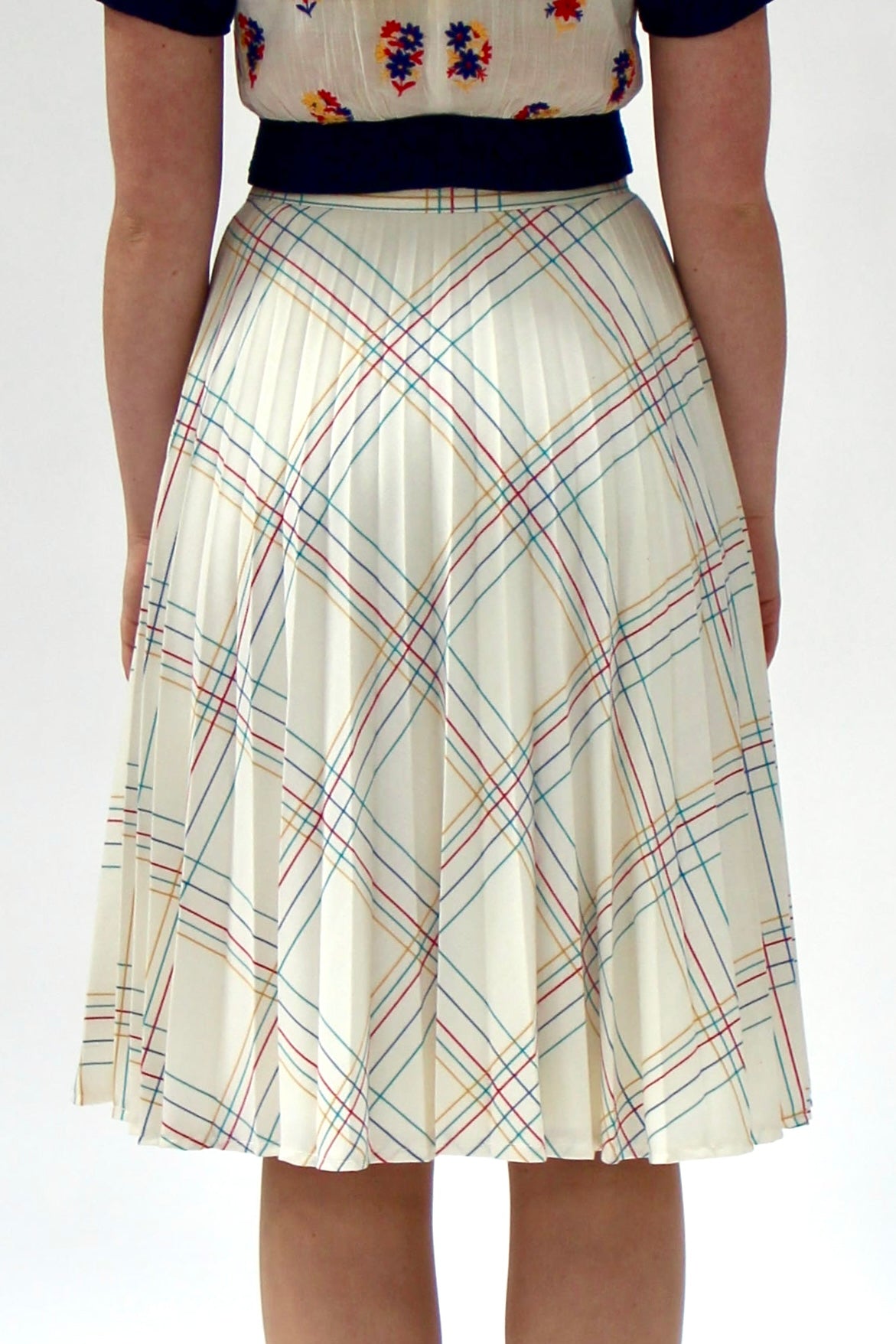 1970s High Waisted Pleated Skirt//Size S