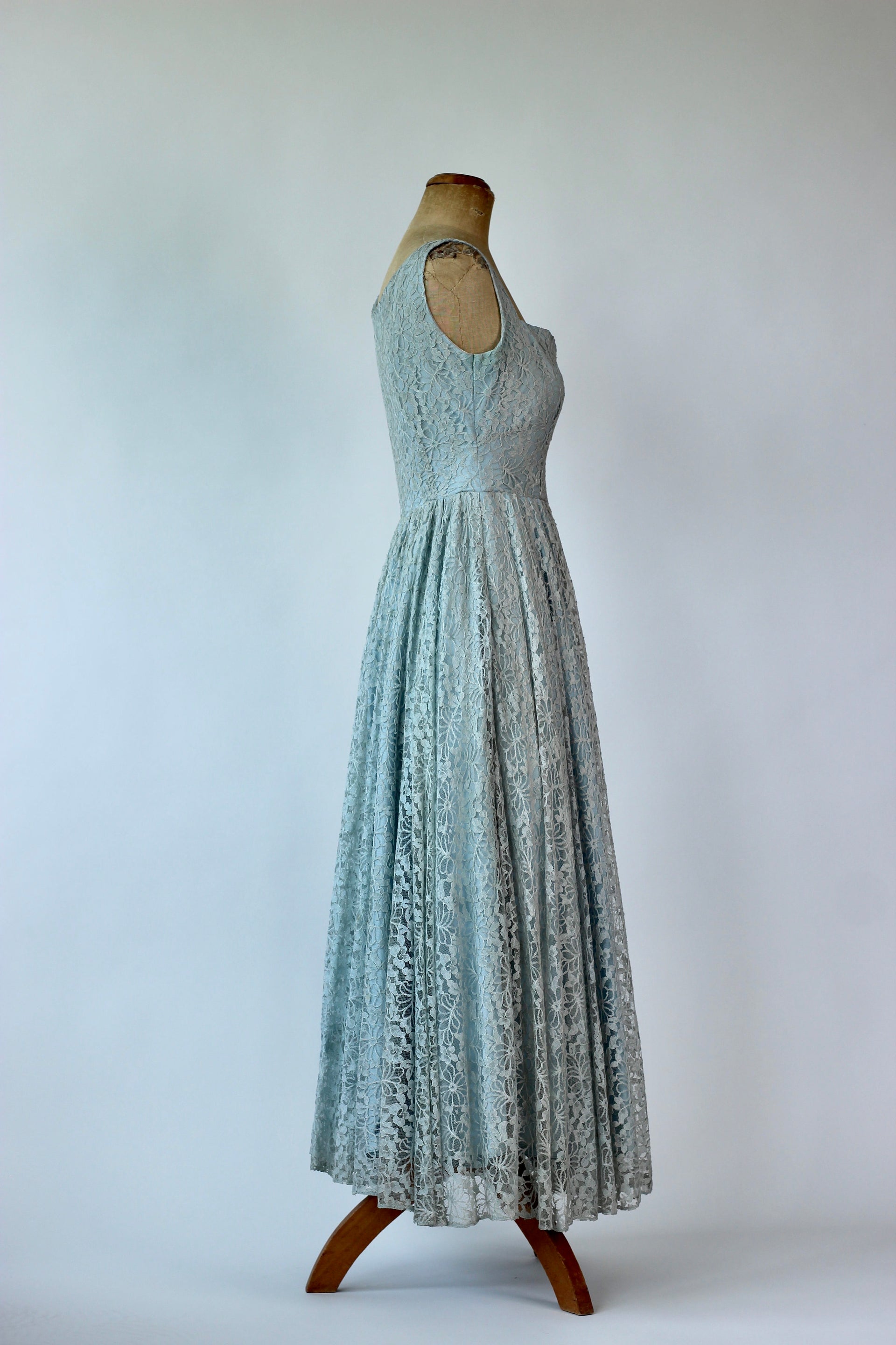 1950s Pale Blue Cocktail Lace Dress//Size S/M