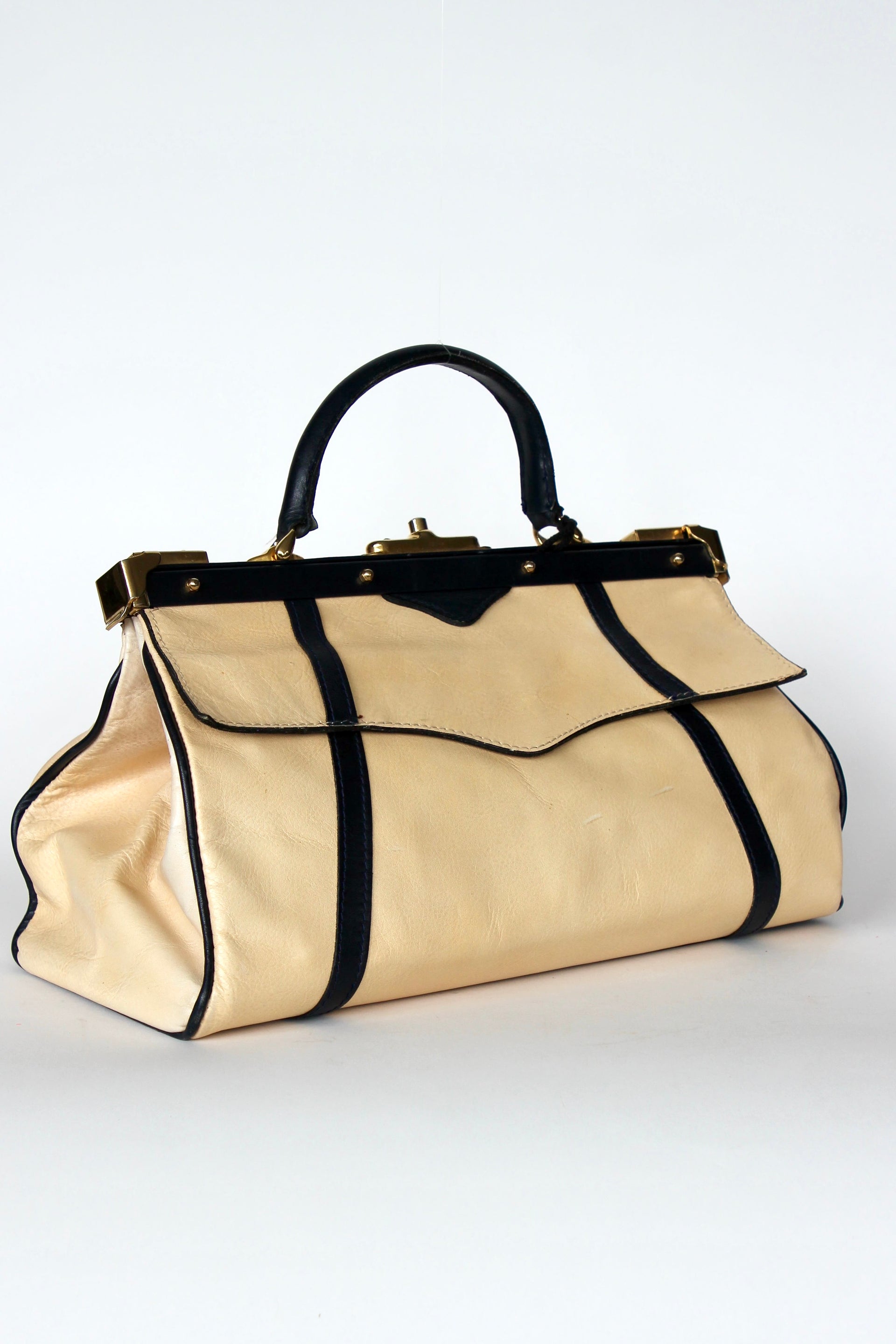 1950S 1960s Beige/Ivory Leather Top Handle Bag // Midwife Style Bag