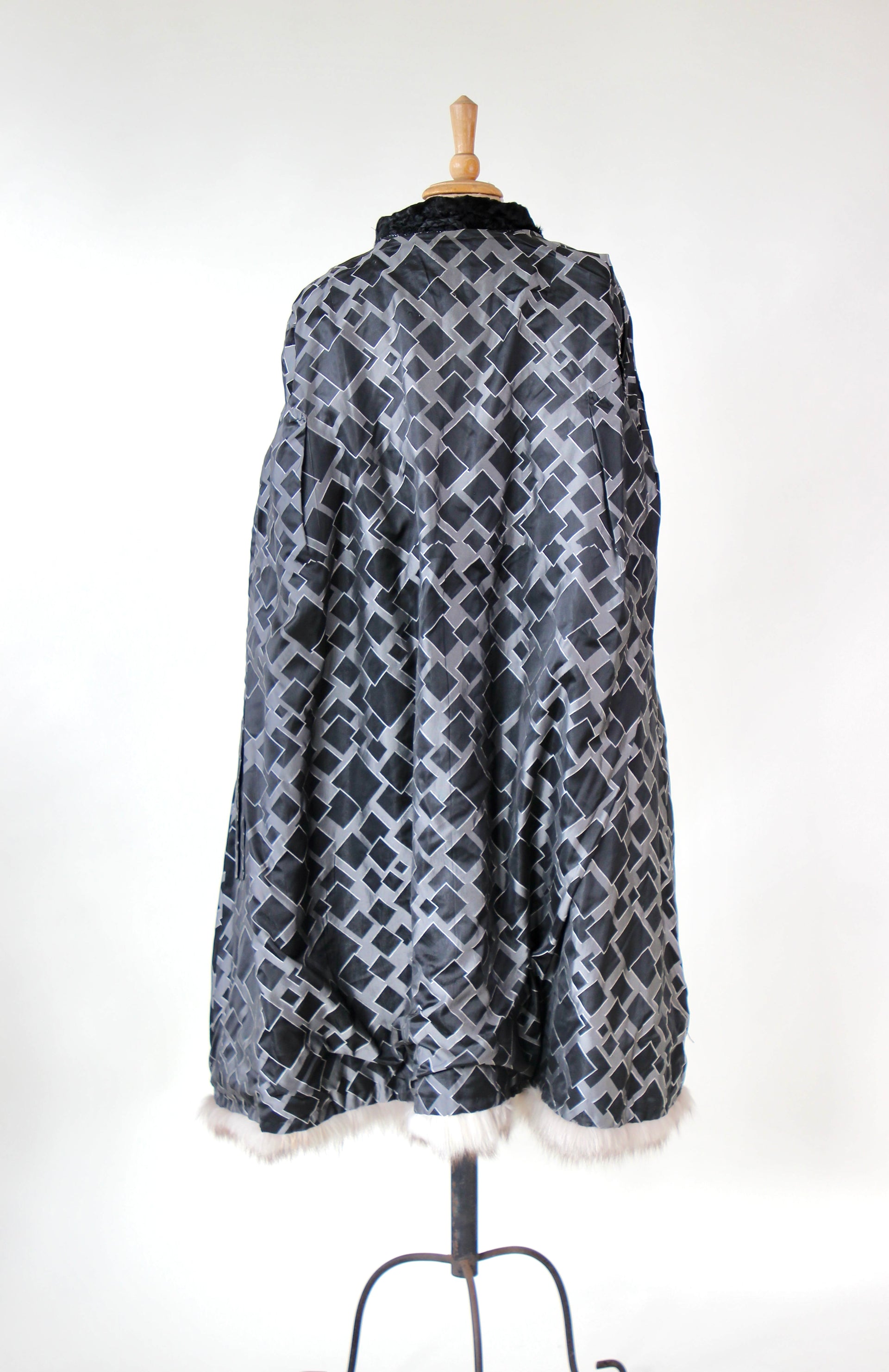 1950s Vintage Black Lamb Fur Coat // Size L/XL