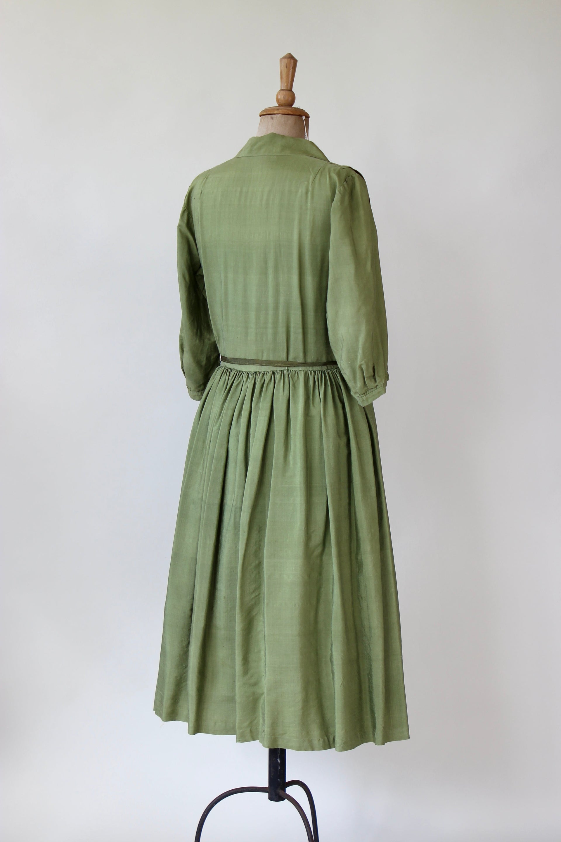 1970s Green Silk Designer Shirt Dress//Size S/M