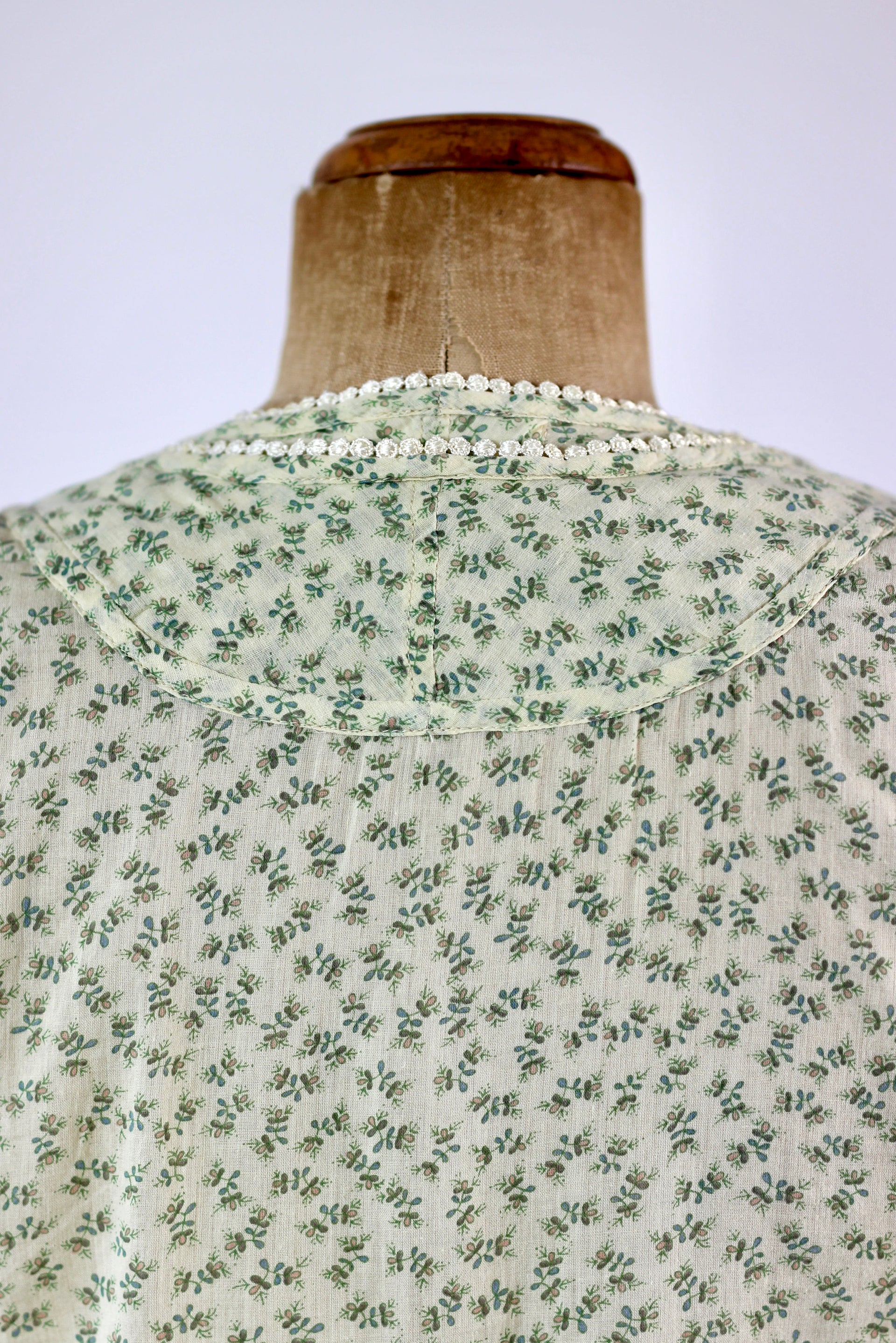 Y2K Vintage Light Yellow Floral Cotton Blouse//Danish Design//Size S/M