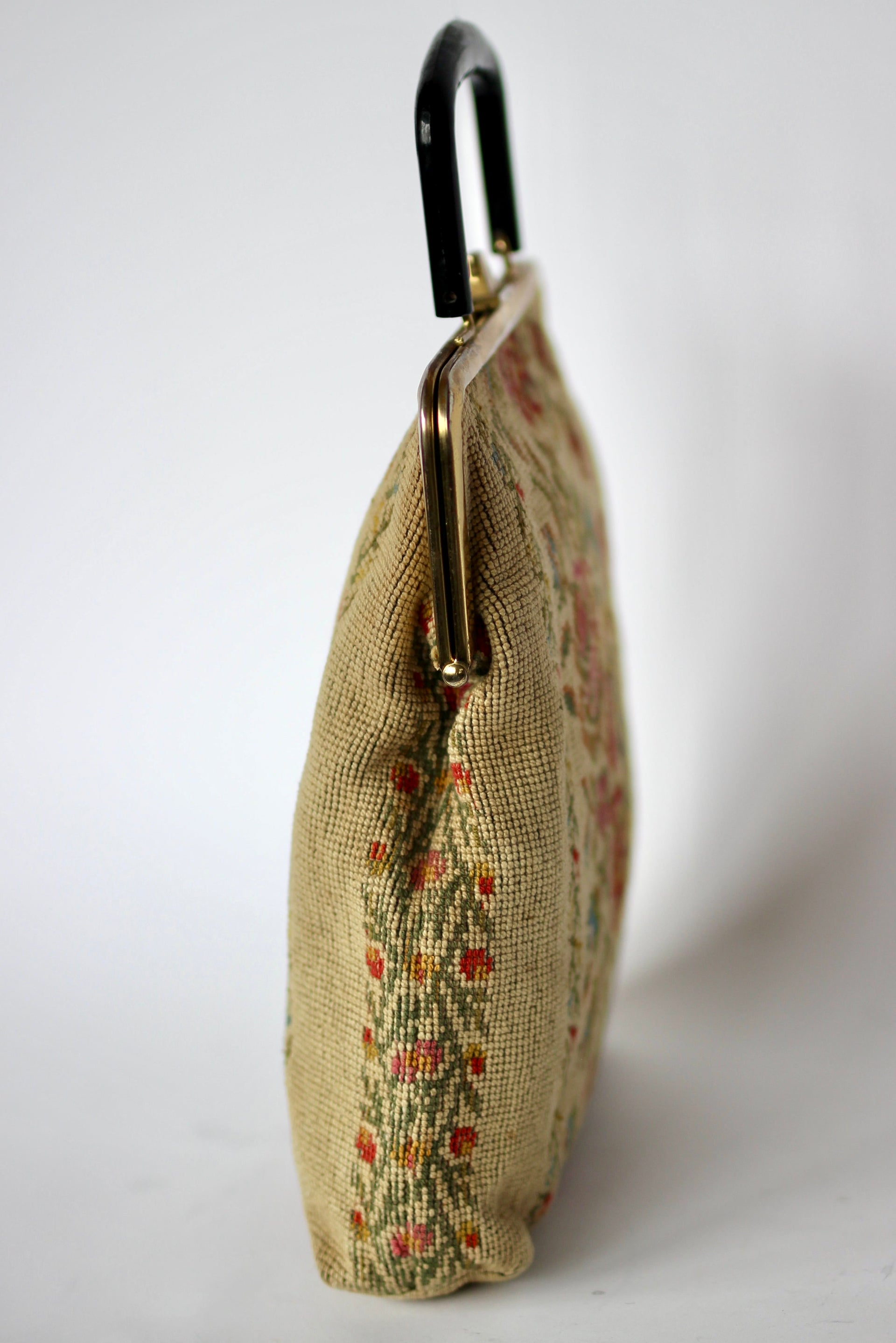 1930s 1940s Vintage Needlepoint  Embroidered Handbag