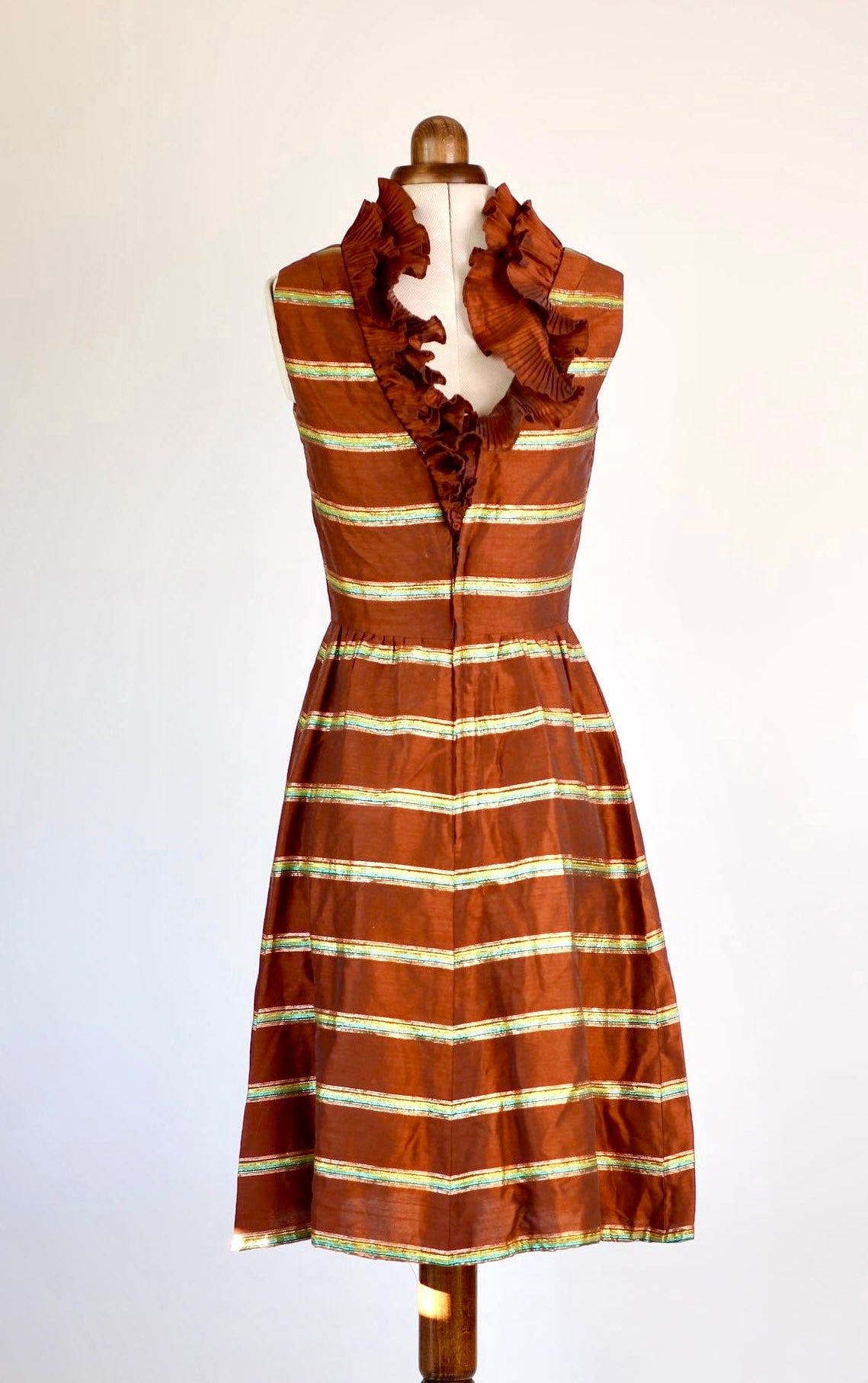 1960s Dress in Brown with Metal Threads//Made in London//Size XS