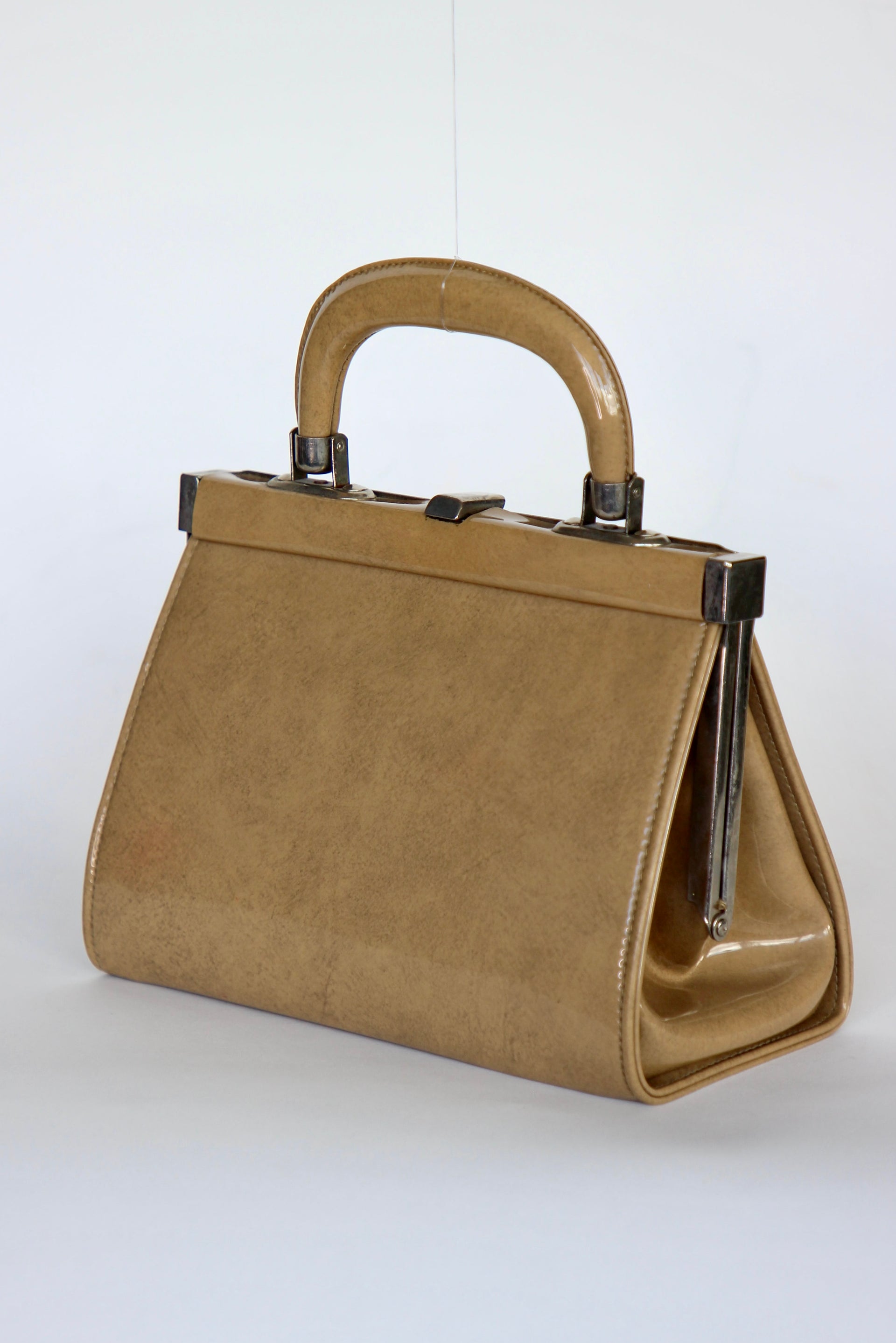 1960s Vintage Beige/Camel Vinyl Top Handle Bag/Purse with Silver Closure.