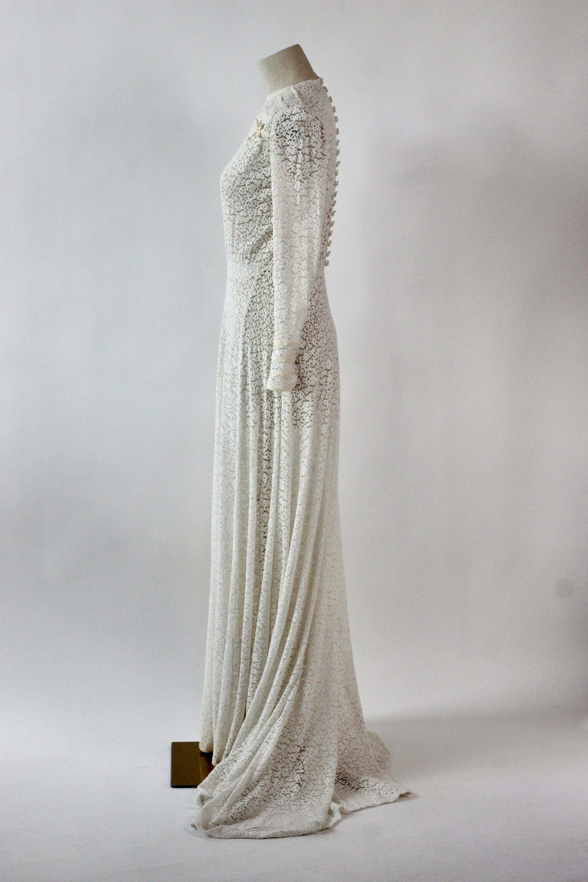 1920s 1930s Vintage Lace Wedding Dress // Size XS