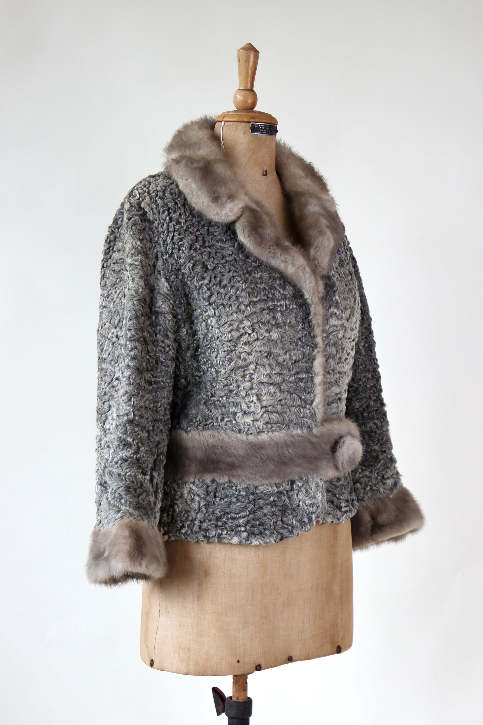 1950s Vintage Grey Lamb Fur and Mink Fur Short Jacket // Size M