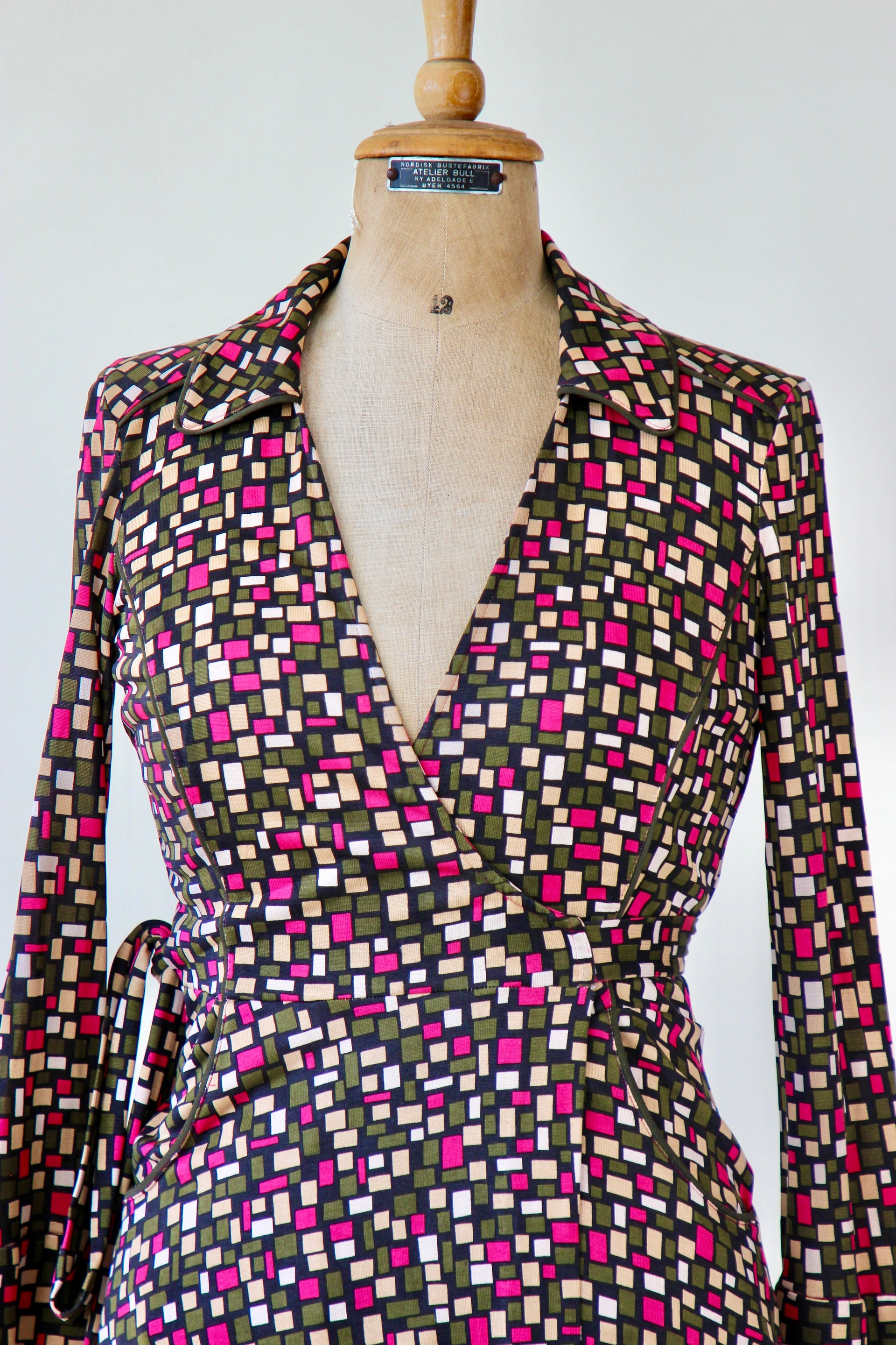 Vintage Silk Wrap Dress // Size S