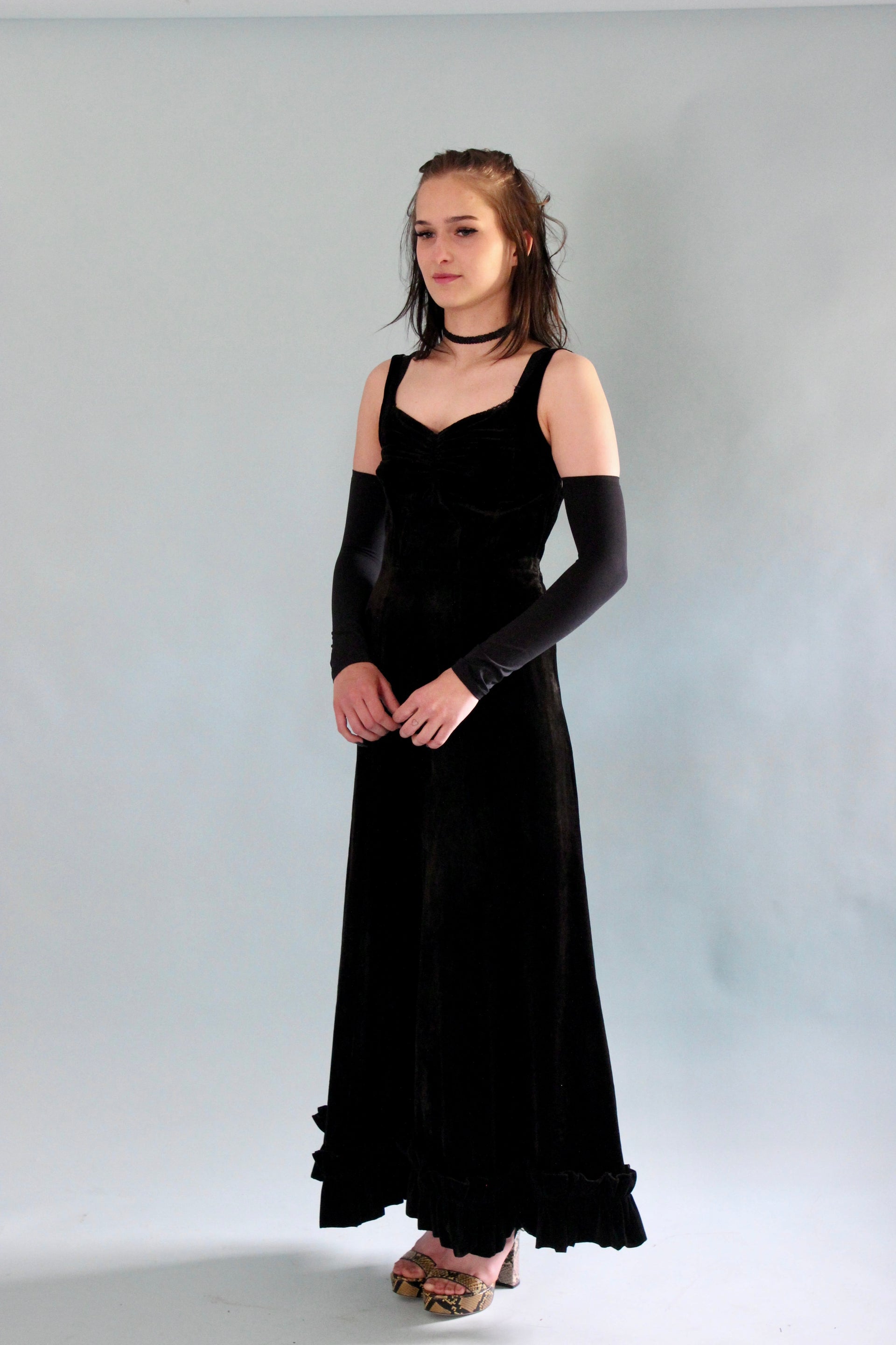 1930s Vintage Dark Brown and Black Velvet Evening Dress // Size XS/S