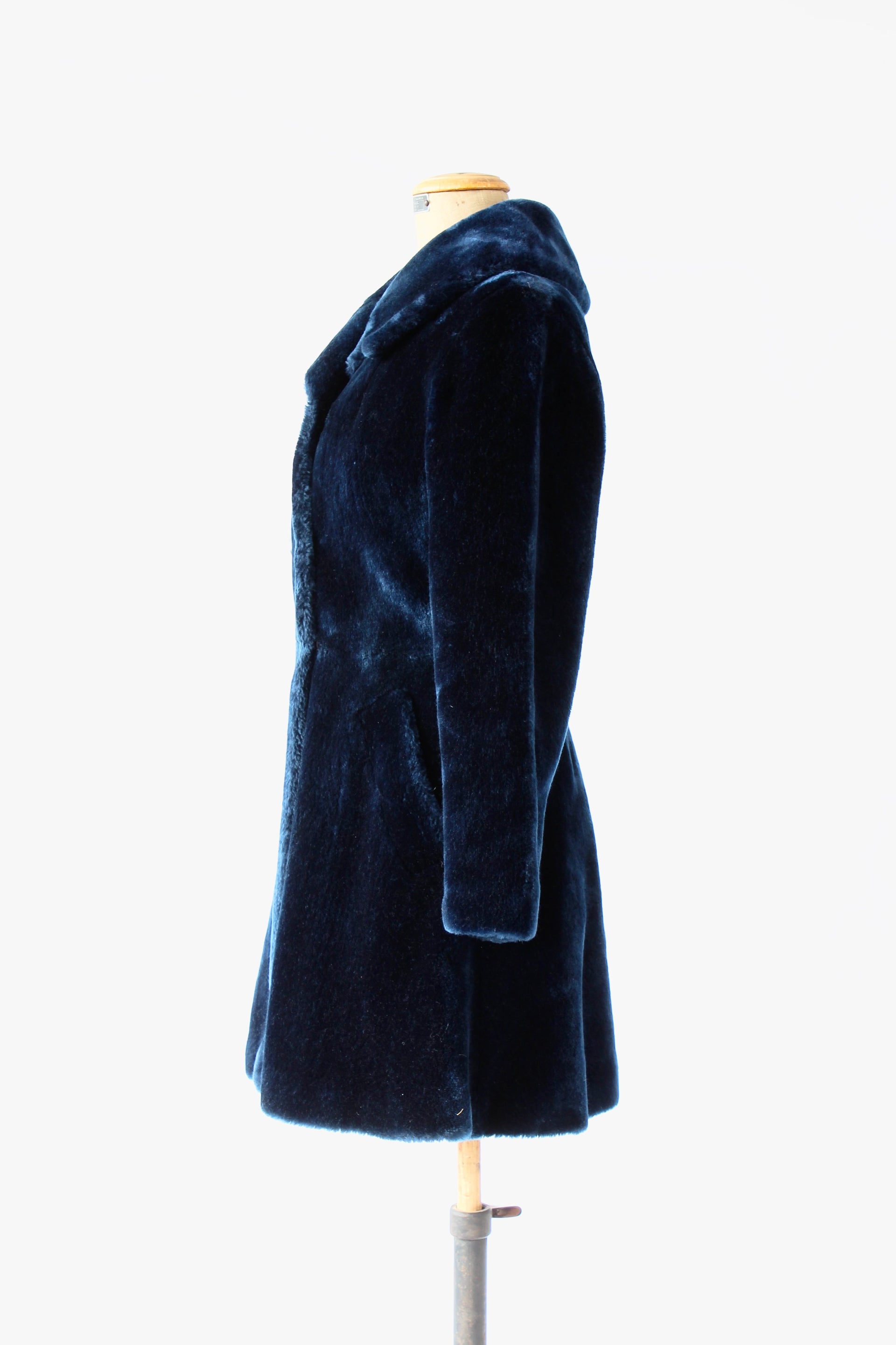 1960s Vintage Blue Faux Fur / Size S