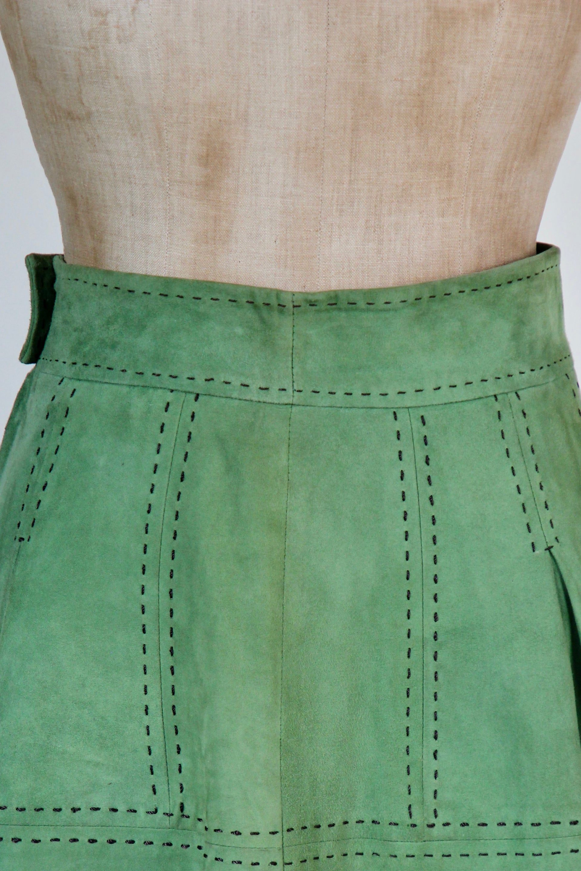 Vintage Green Suede Skirt with Black Stitches // Size XS/S