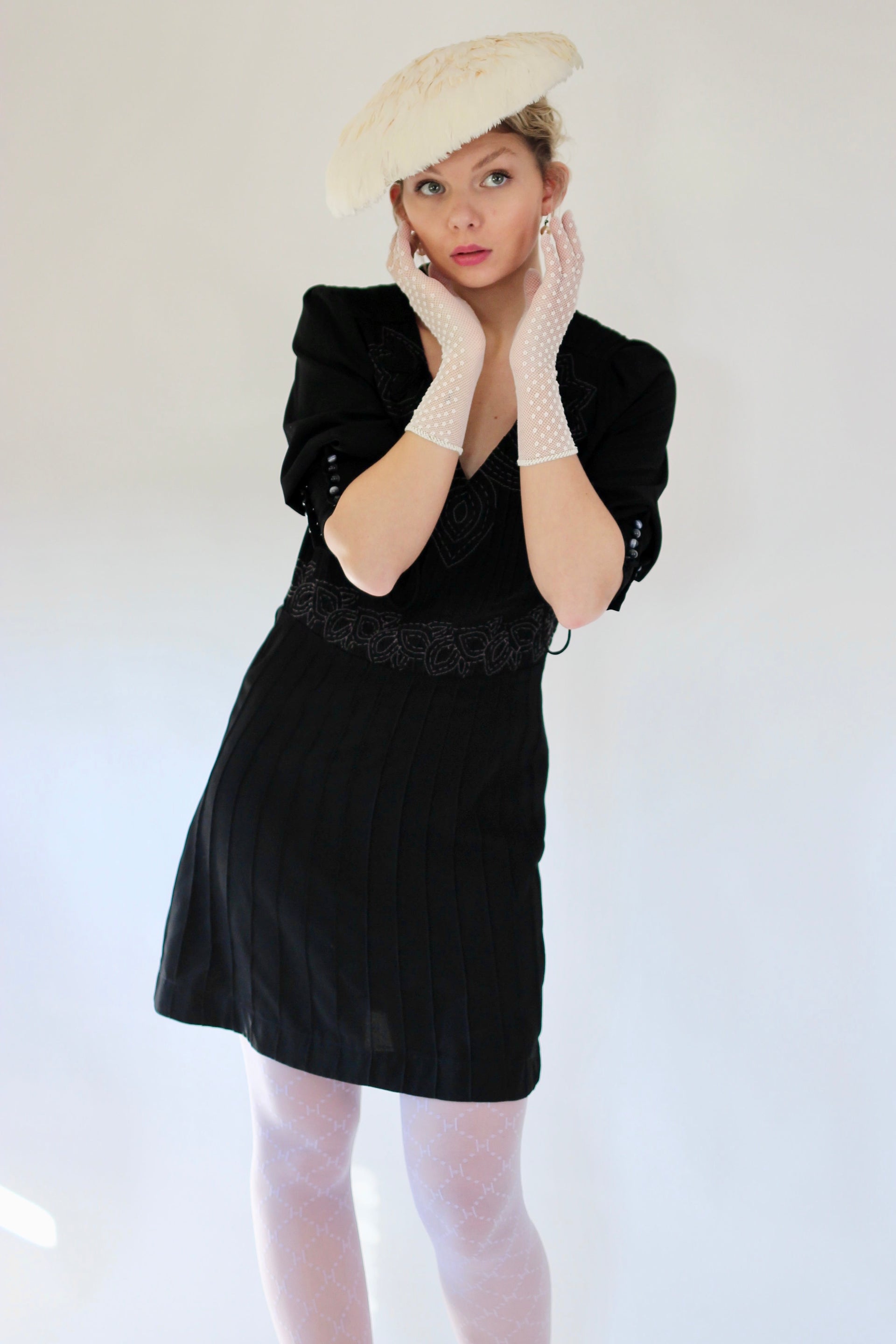 Vintage Black Mini Dress with Grey Embroidery//Size M