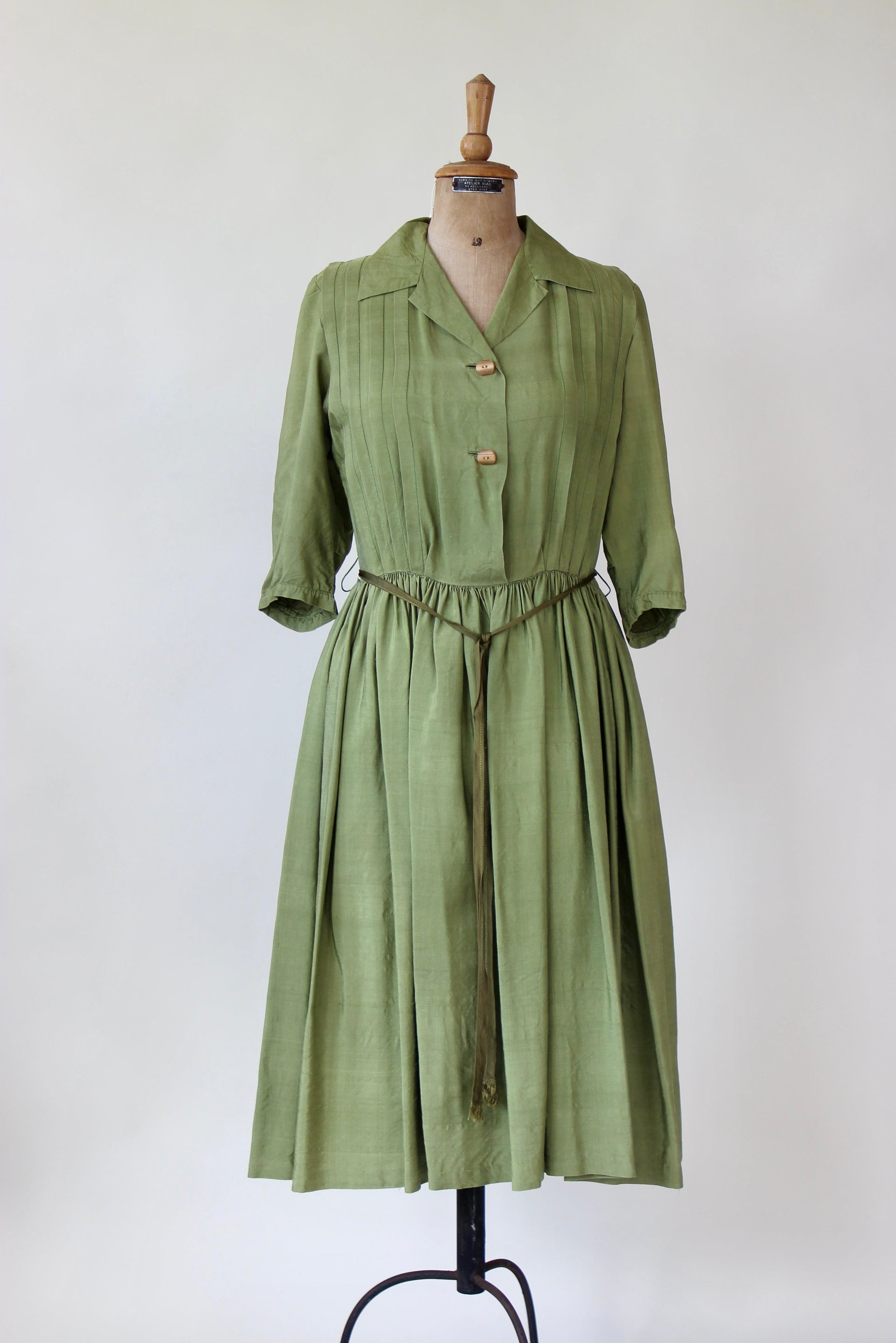 1970s Green Silk Designer Shirt Dress//Size S/M