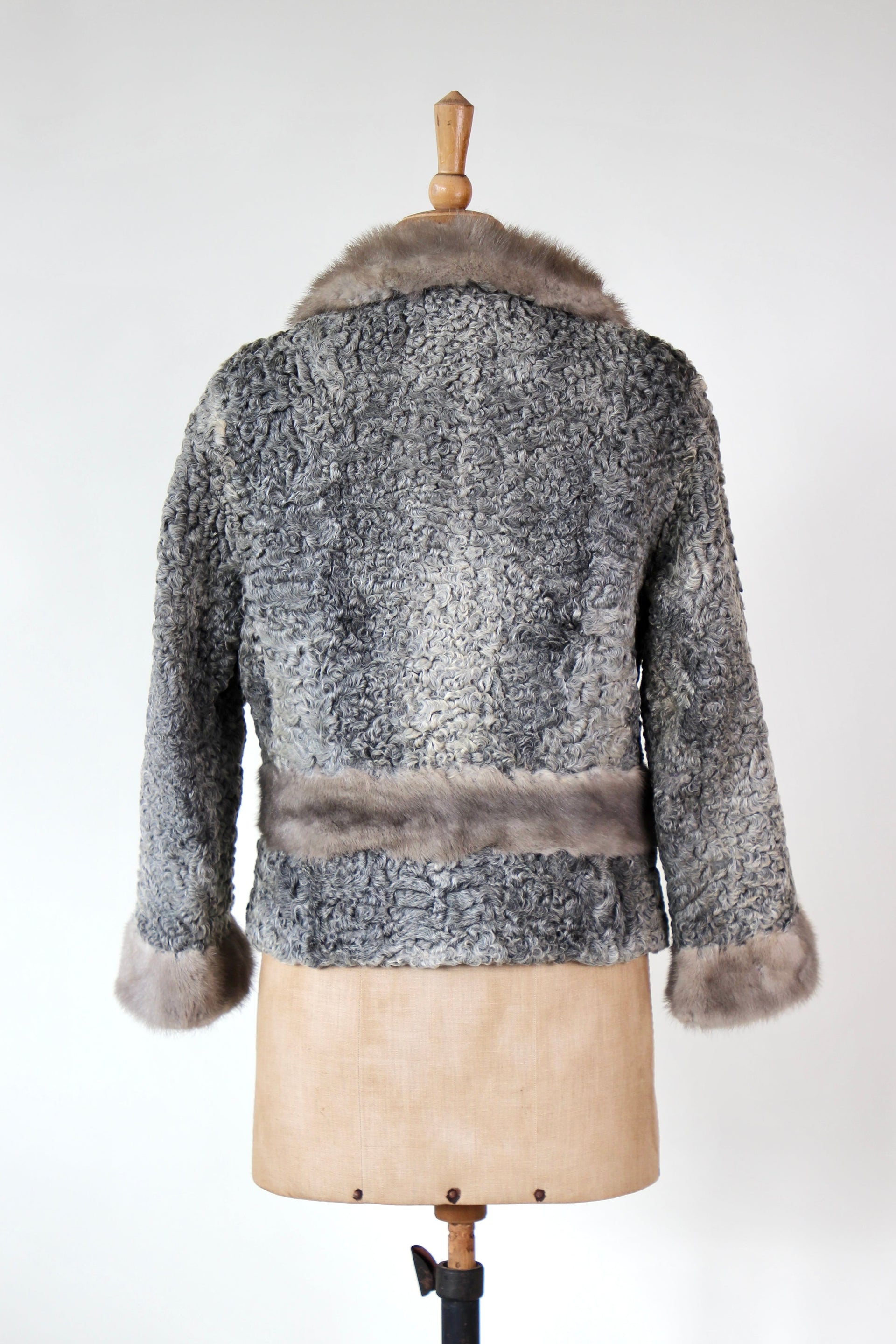 1950s Vintage Grey Lamb Fur and Mink Fur Short Jacket // Size M