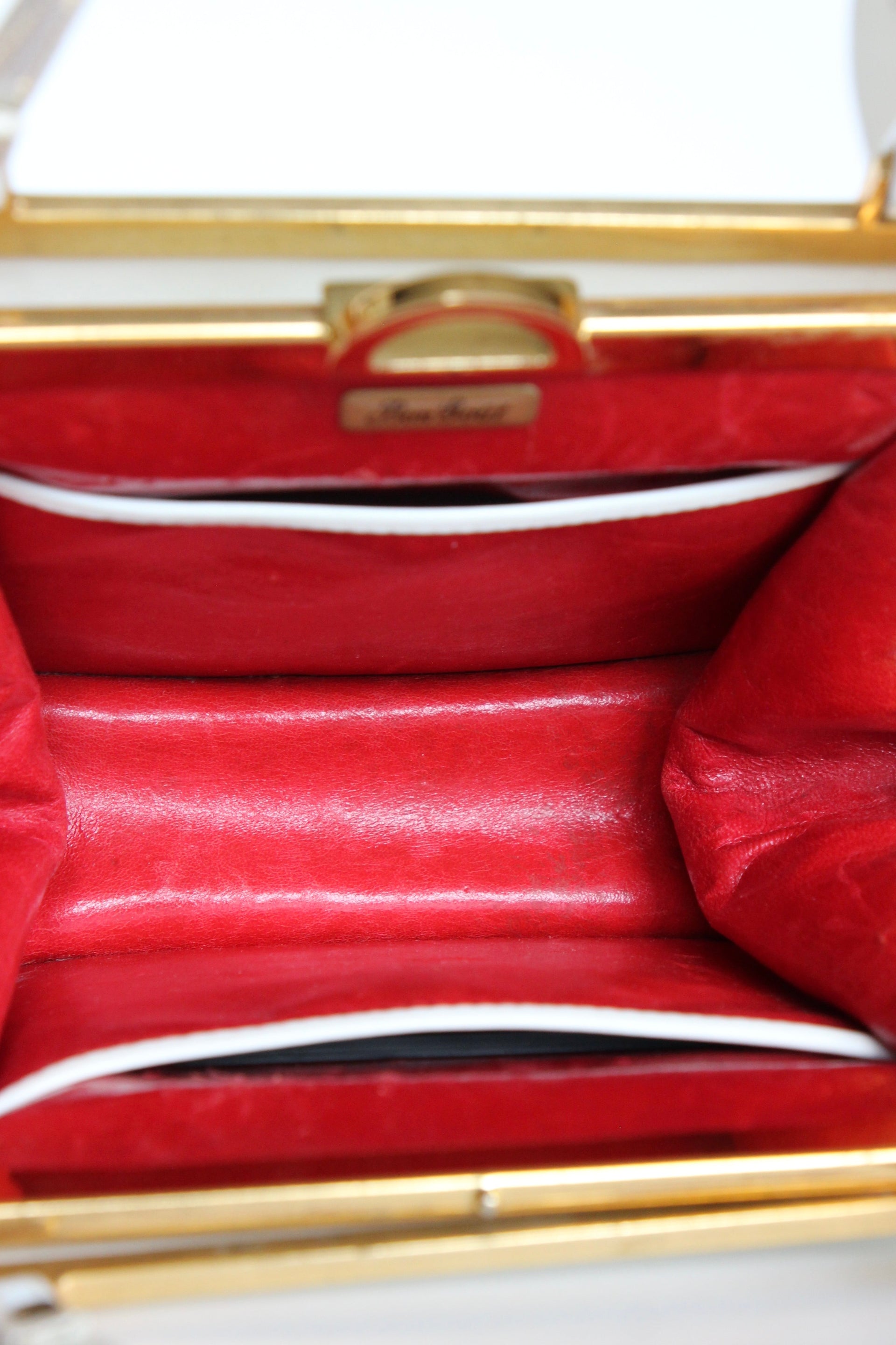 1960s Vintage White Patent Leather Top Handle Bag/Purse