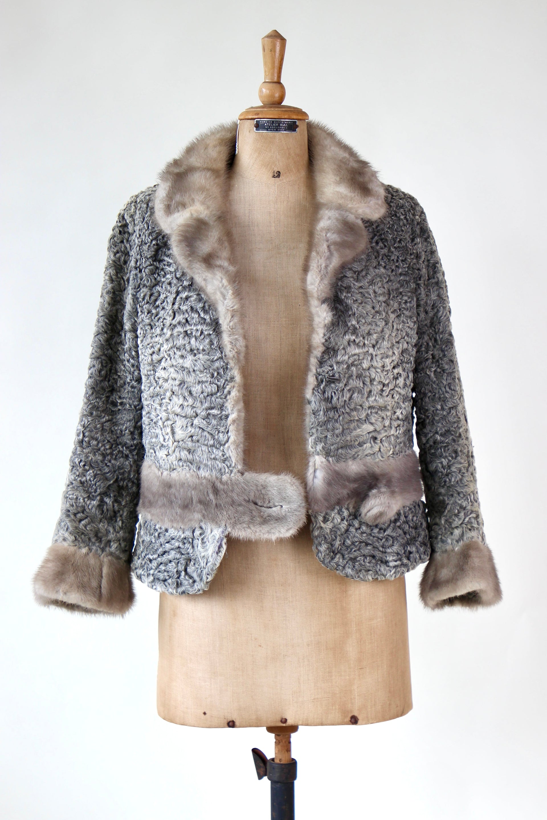 1950s Vintage Grey Lamb Fur and Mink Fur Short Jacket // Size M