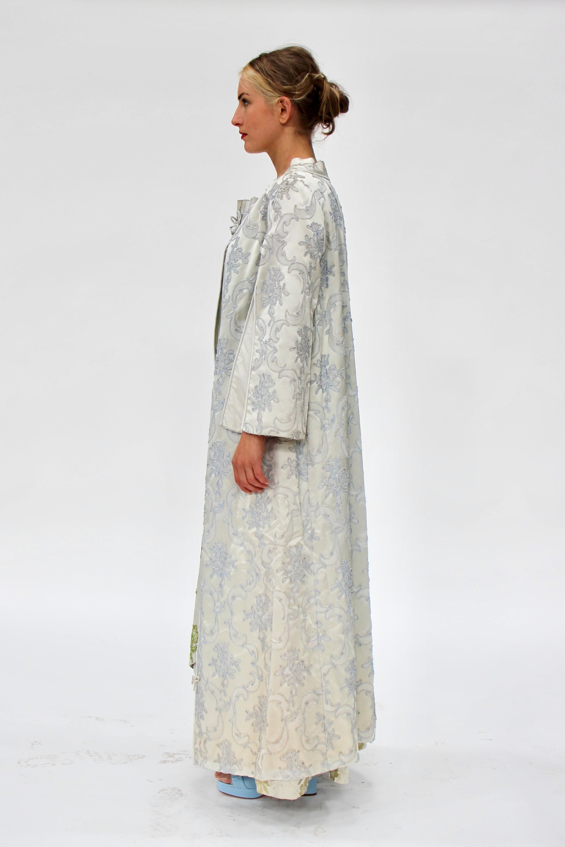 1960s Vintage Brocade Kimono // Size M/L