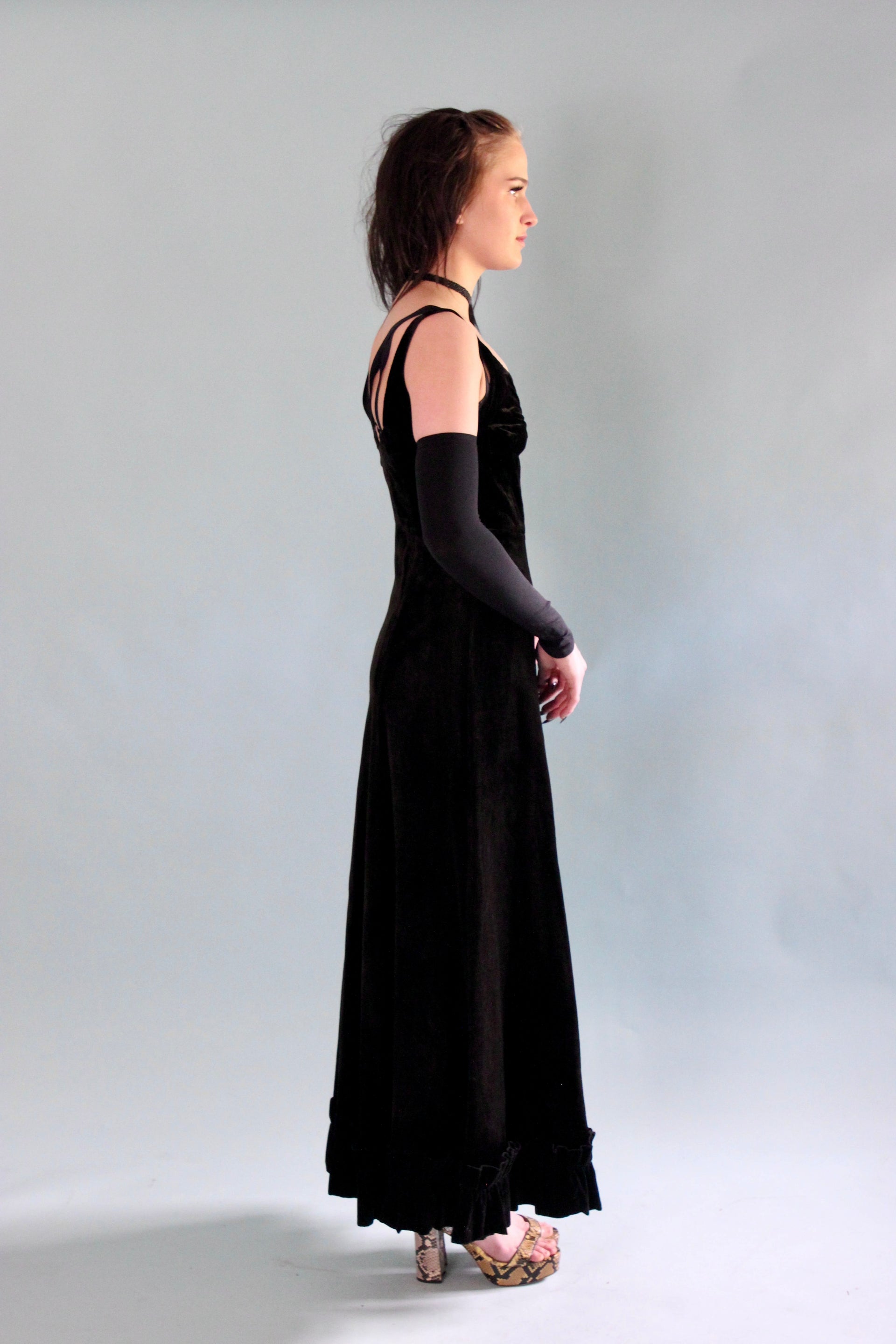 1930s Vintage Dark Brown and Black Velvet Evening Dress // Size XS/S