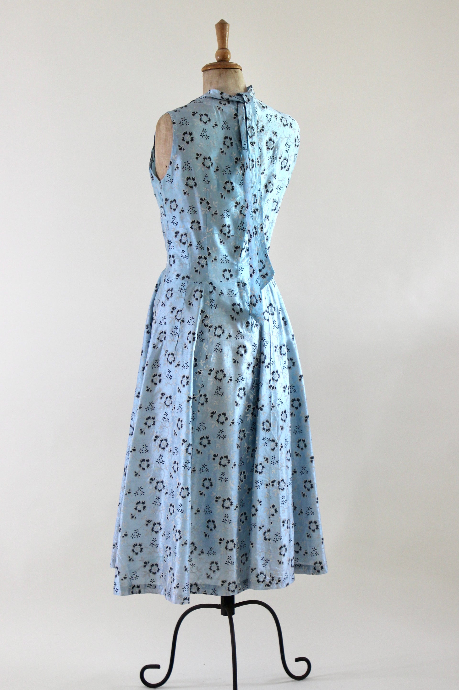 1950s Light Blue Floral Dress//Size S/M