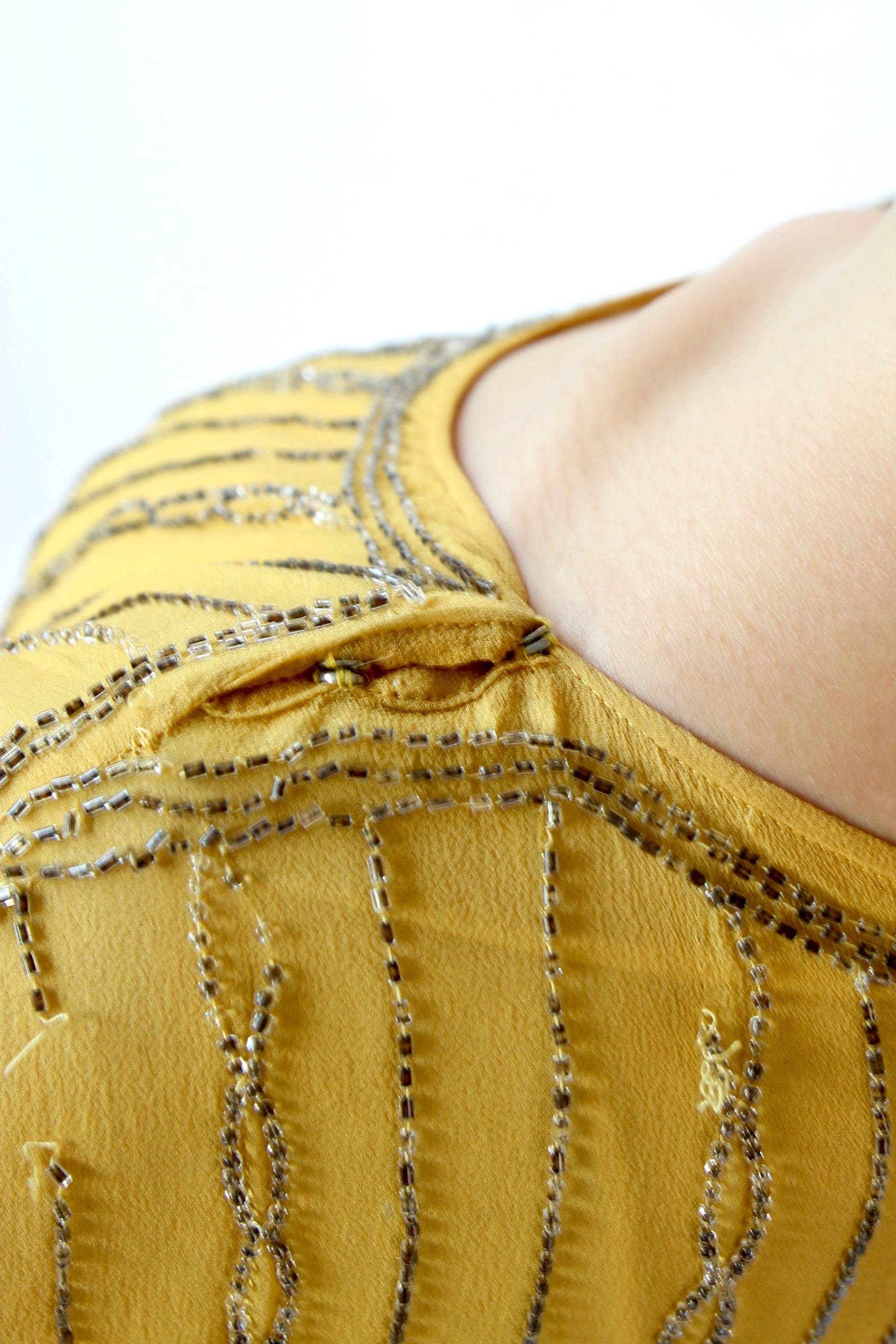 1920s Vintage Yellow Silk flapper Dress // Size S/M