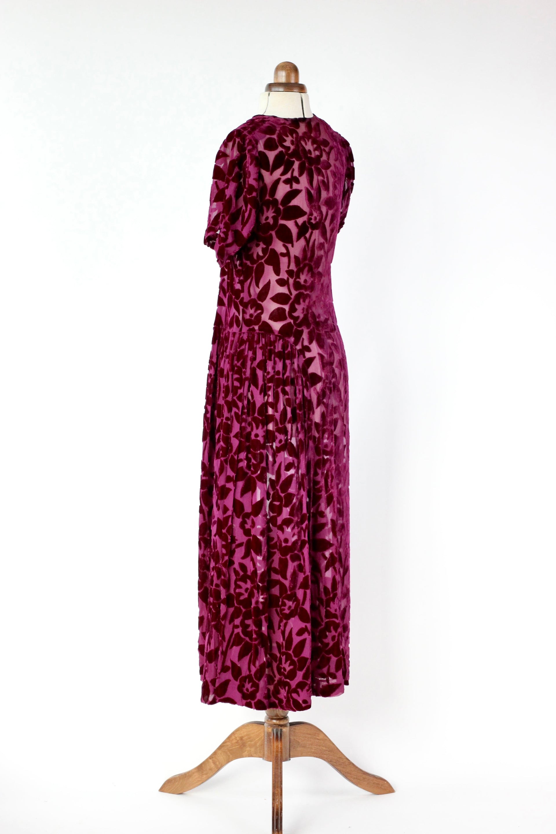 1930s 1940s Vintage Dark Purple Chiffon Dress with Velvet Flowers // Size S/M