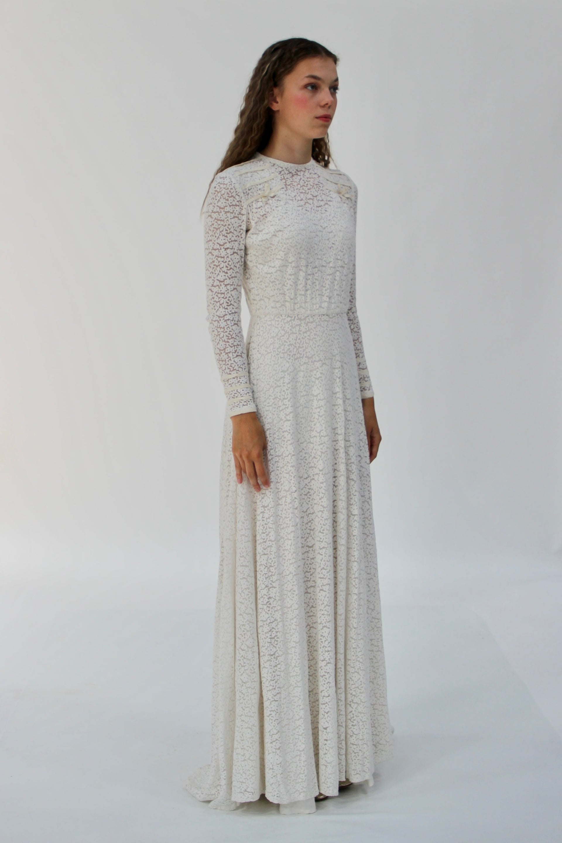 1920s 1930s Vintage Lace Wedding Dress // Size XS