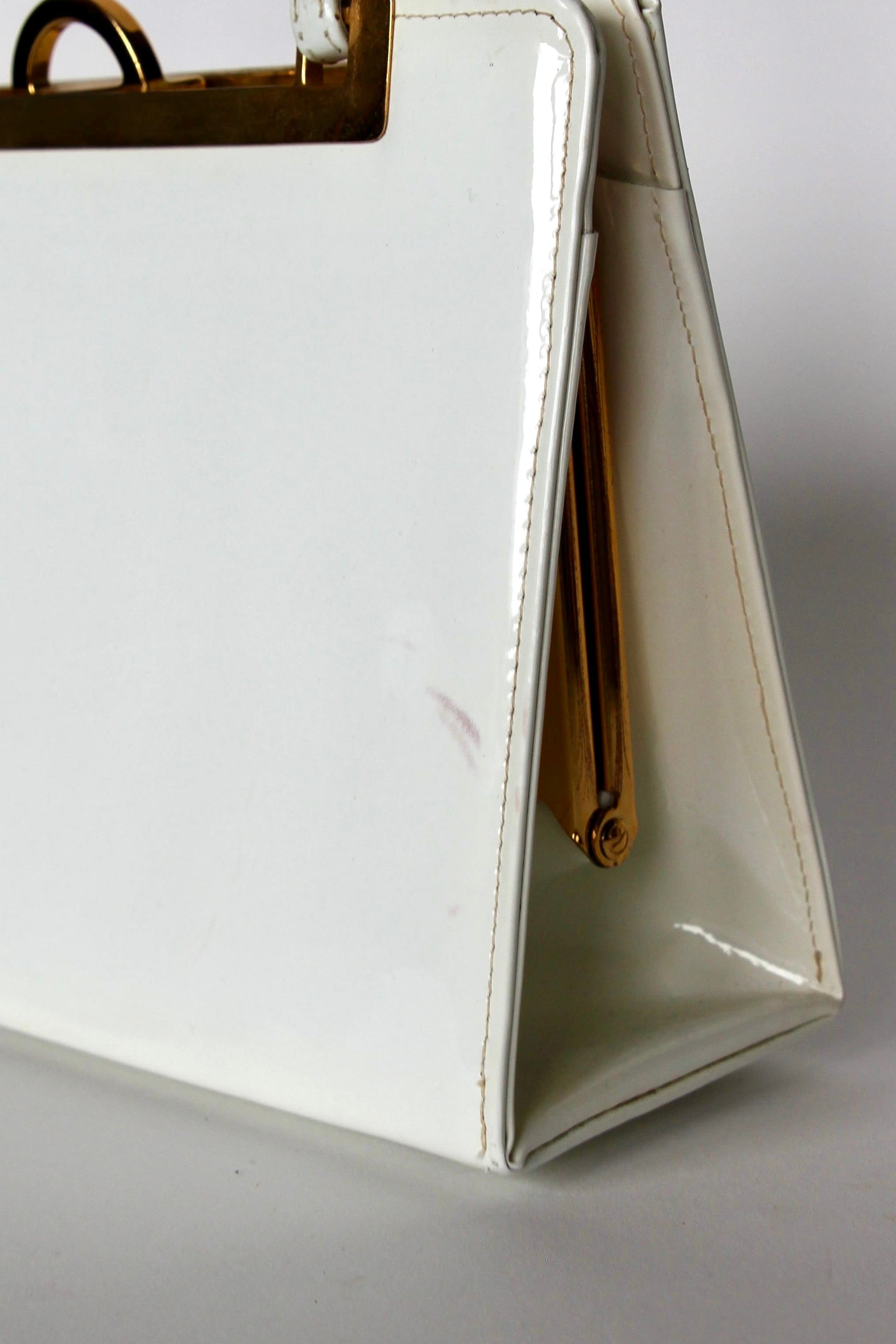 1960s Vintage White Patent Leather Top Handle Bag/Purse