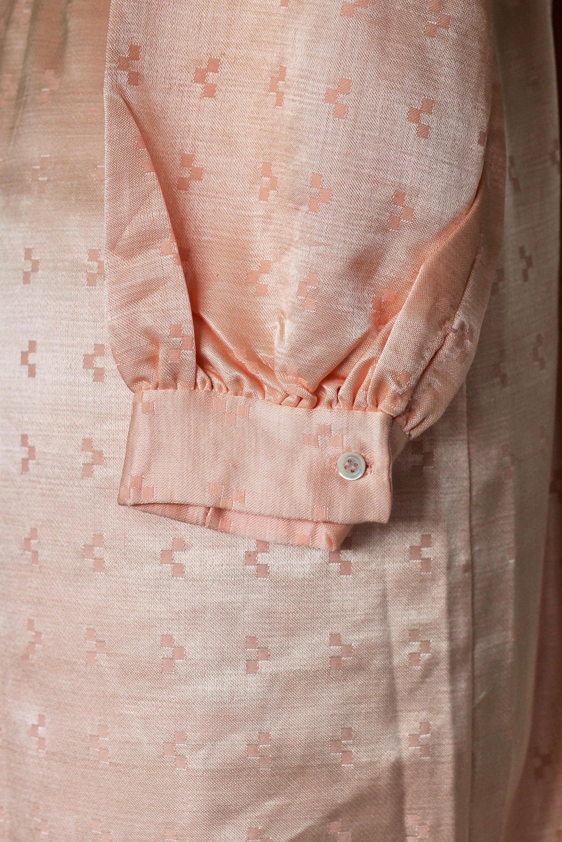 1940s Vintage Italien Pink Slip Dress / Night Gown // Size M/L