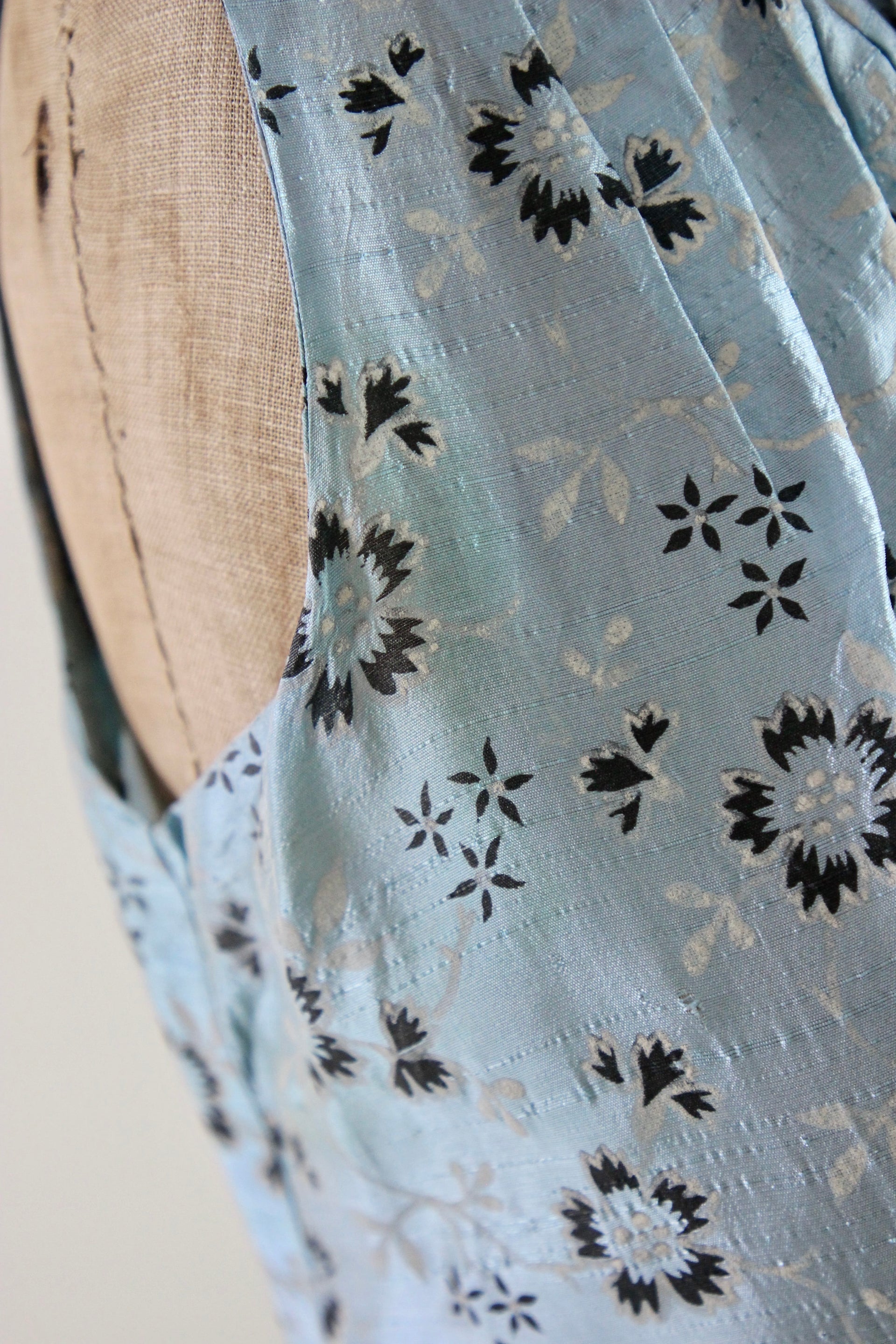 1950s Light Blue Floral Dress//Size S/M