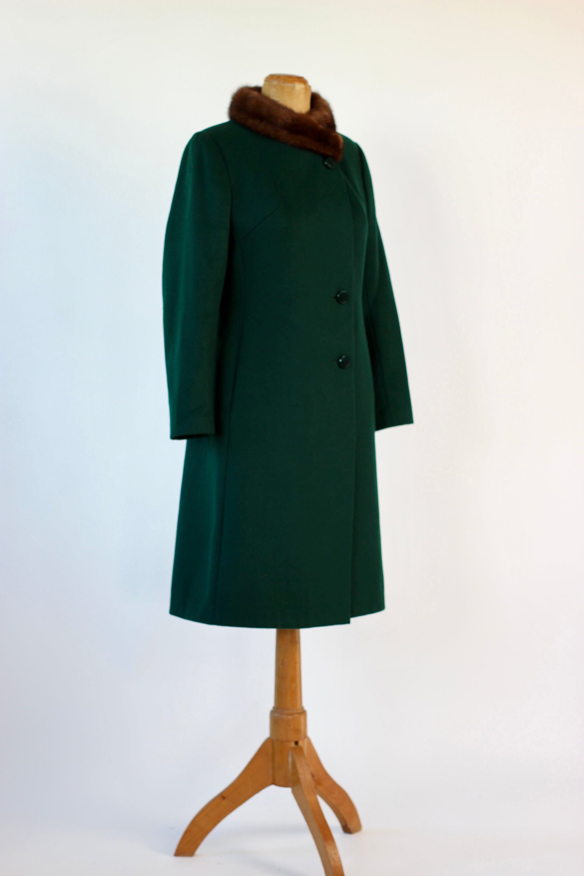 1960s Vintage Green Emerald Wool Coat with Brown Collar // Size M