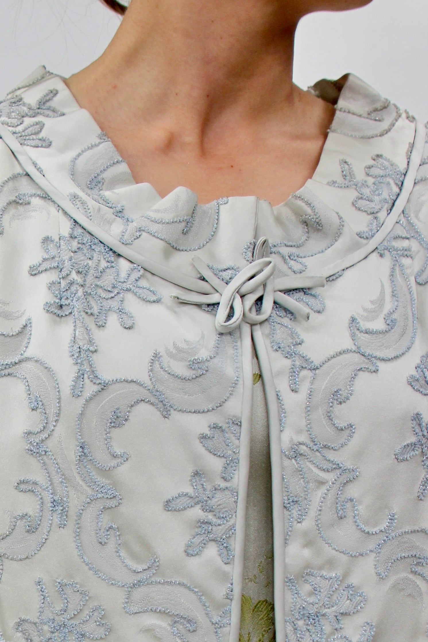 1960s Vintage Brocade Kimono // Size M/L