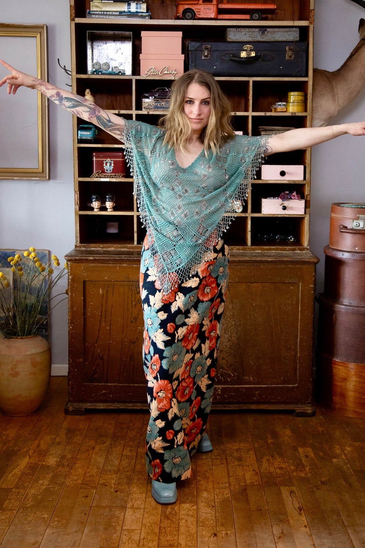 1970s High Waisted Velvet Maxi Skirt // Size S/M
