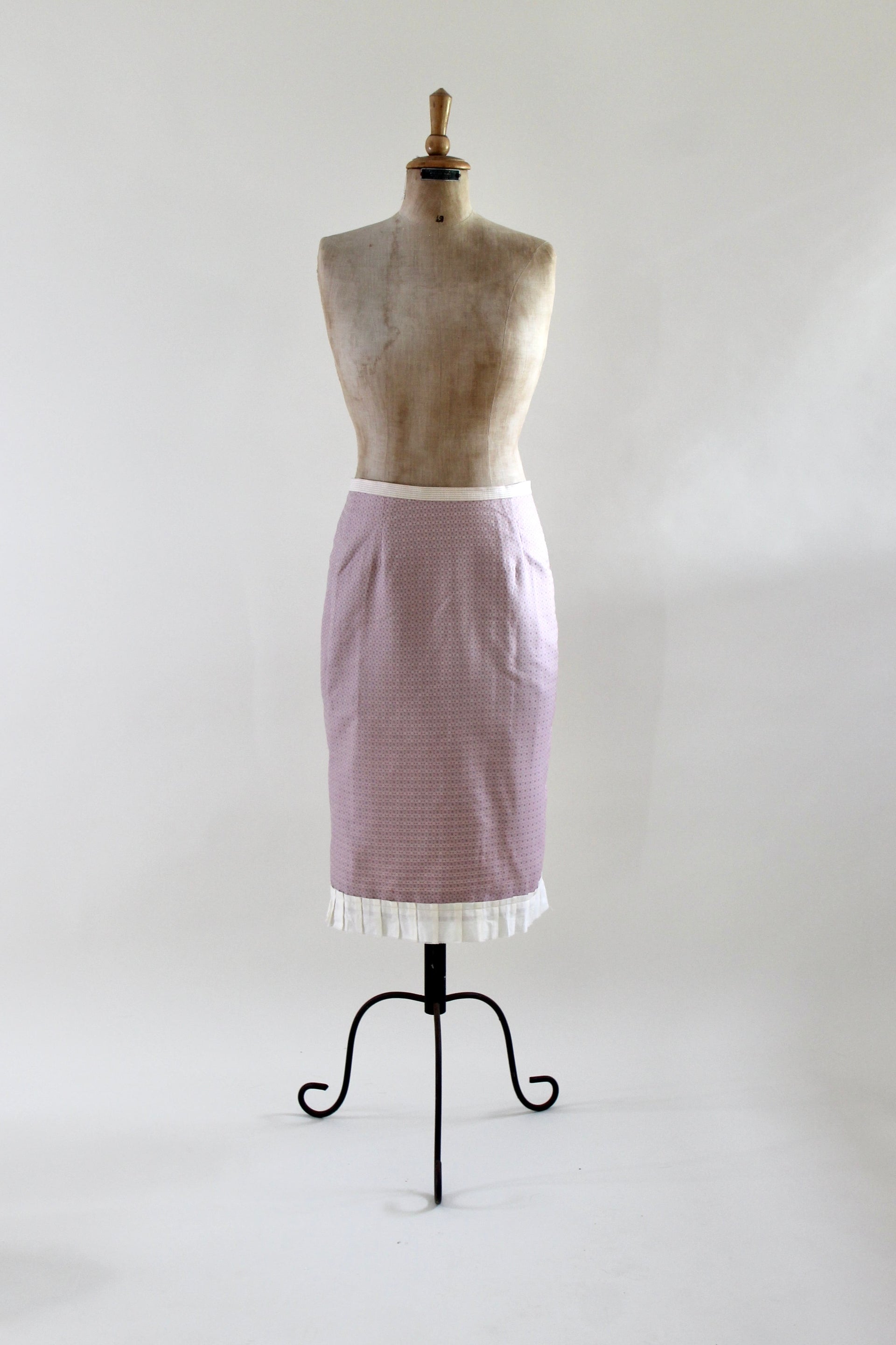 Late 1990s Vintage Rose Pencil Skirt // Danish Design // Size S/M