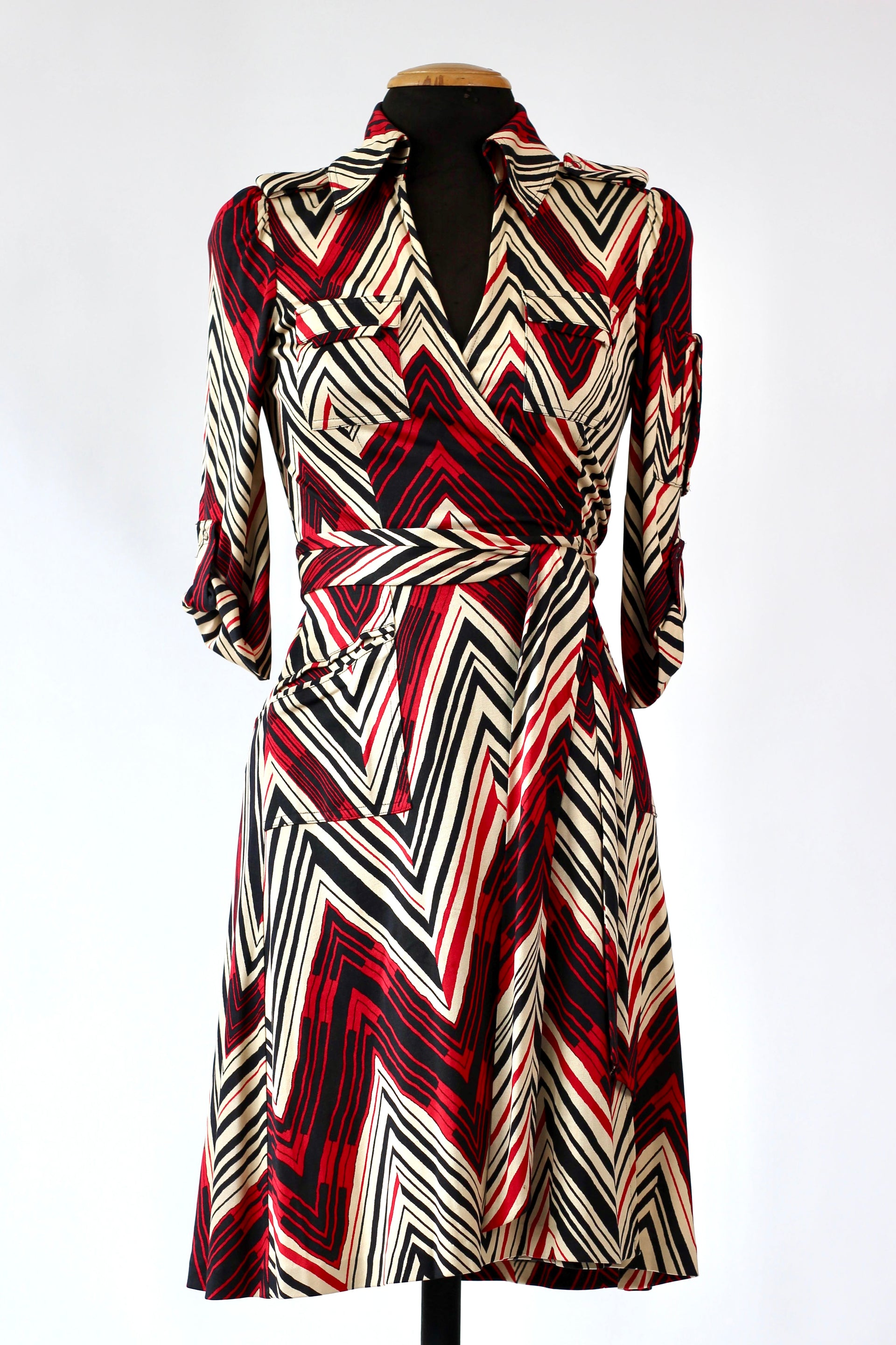 Diane von Furstenberg Vintage Silk Wrap Dress // Size M/L
