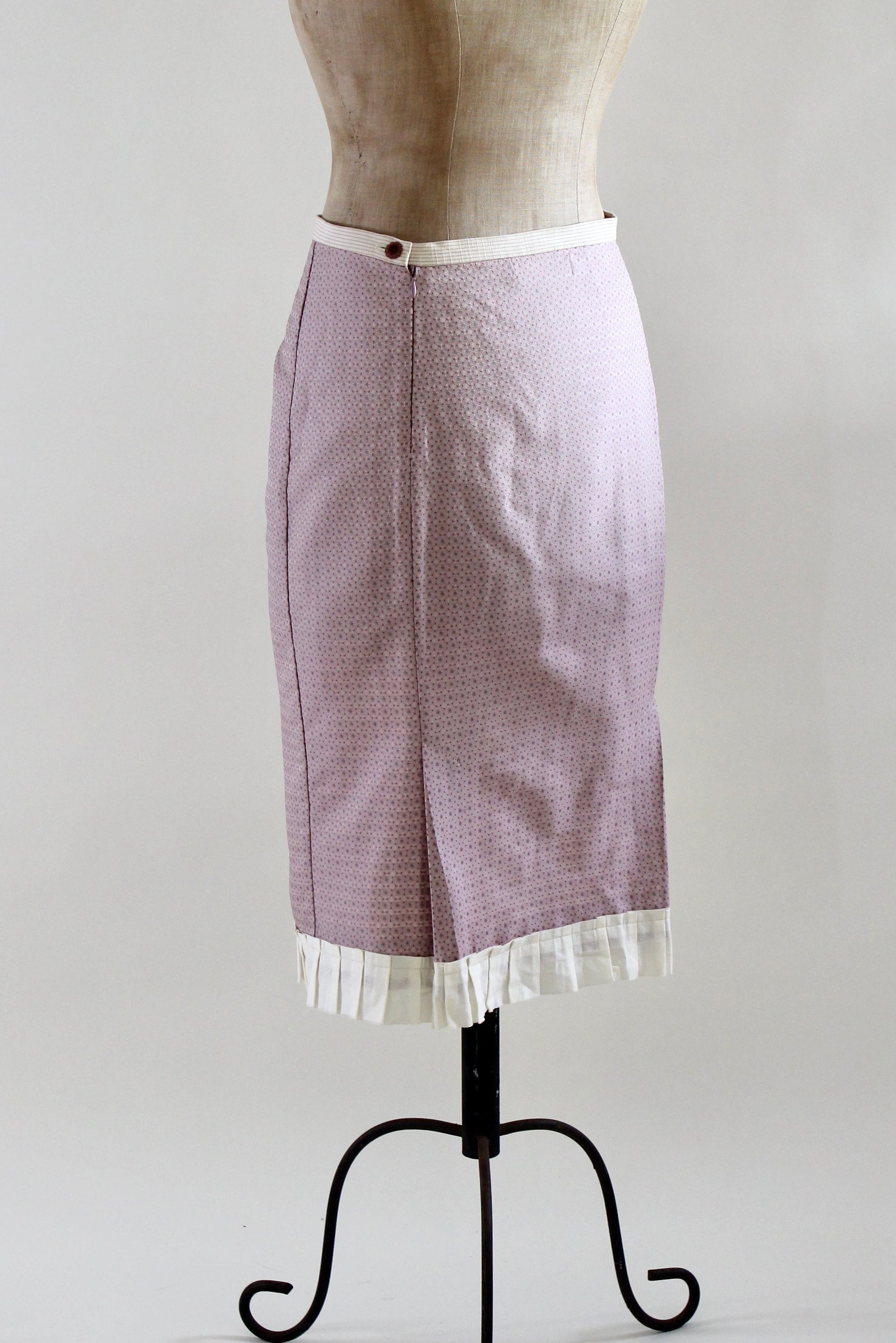 Late 1990s Vintage Rose Pencil Skirt // Danish Design // Size S/M