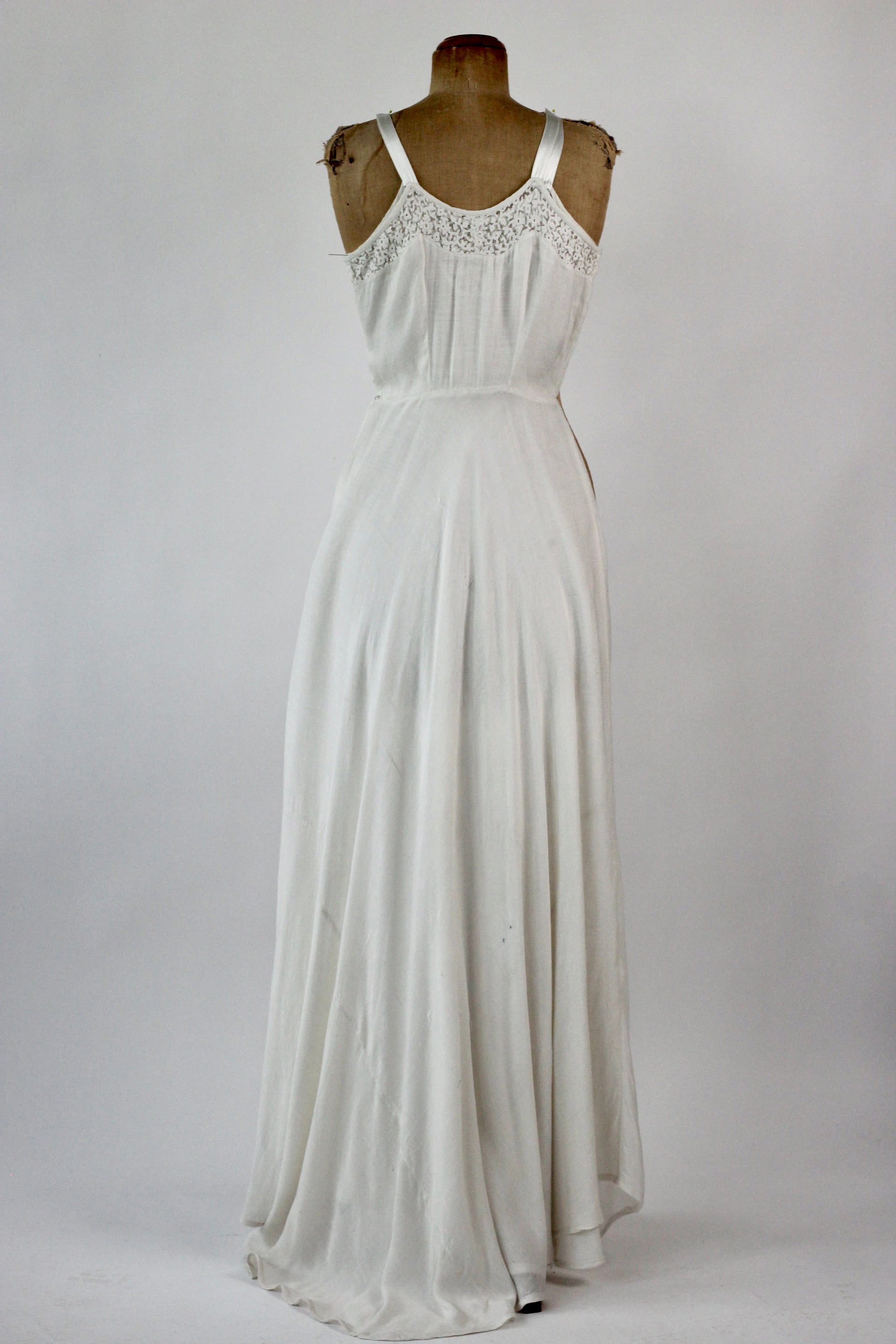 1920s 1930s Vintage Lace Wedding Dress // Size XS