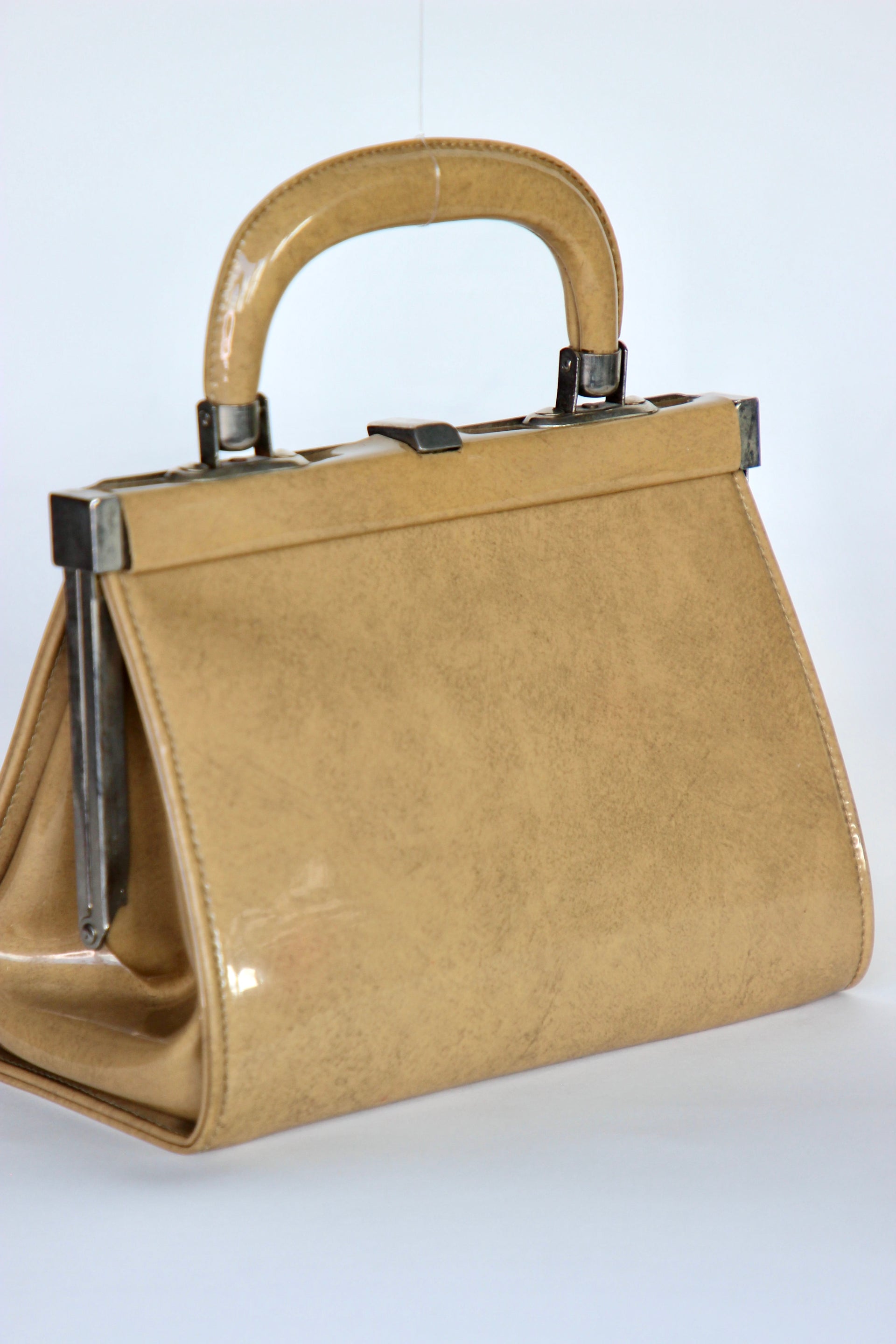1960s Vintage Beige/Camel Vinyl Top Handle Bag/Purse with Silver Closure.