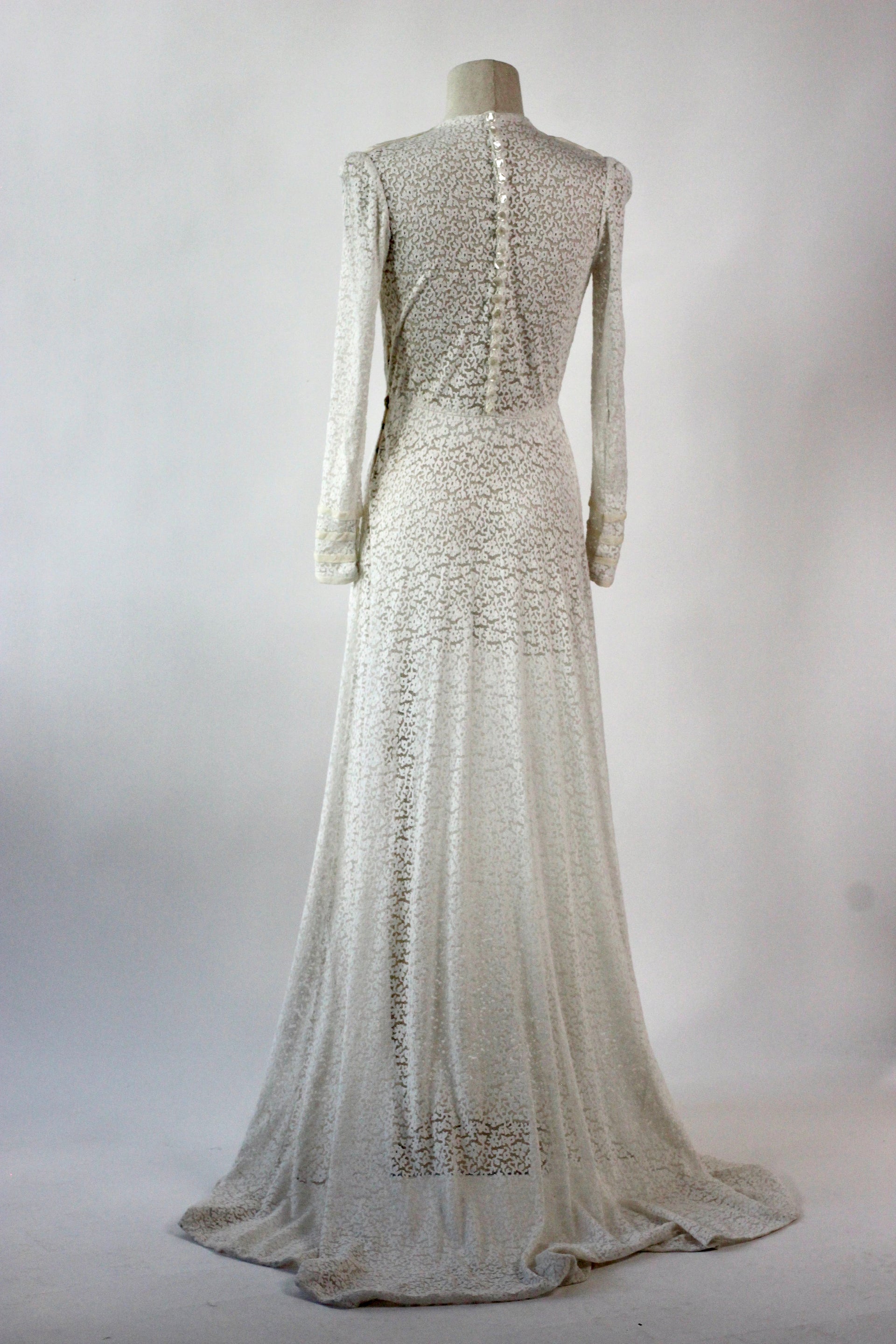 1920s 1930s Vintage Lace Wedding Dress // Size XS