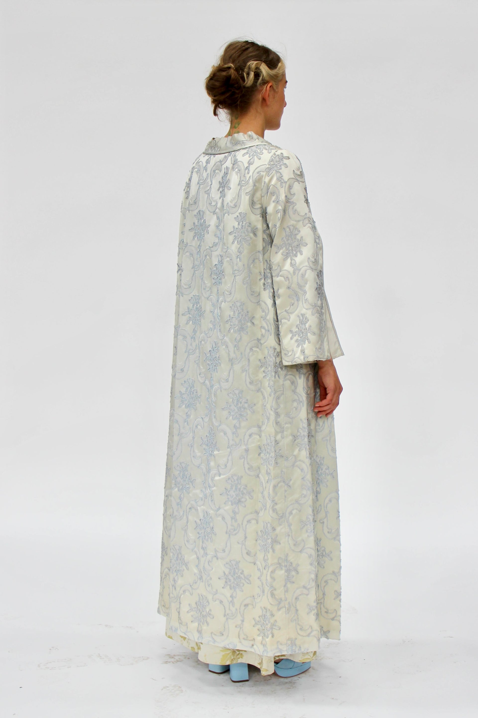 1960s Vintage Brocade Kimono // Size M/L