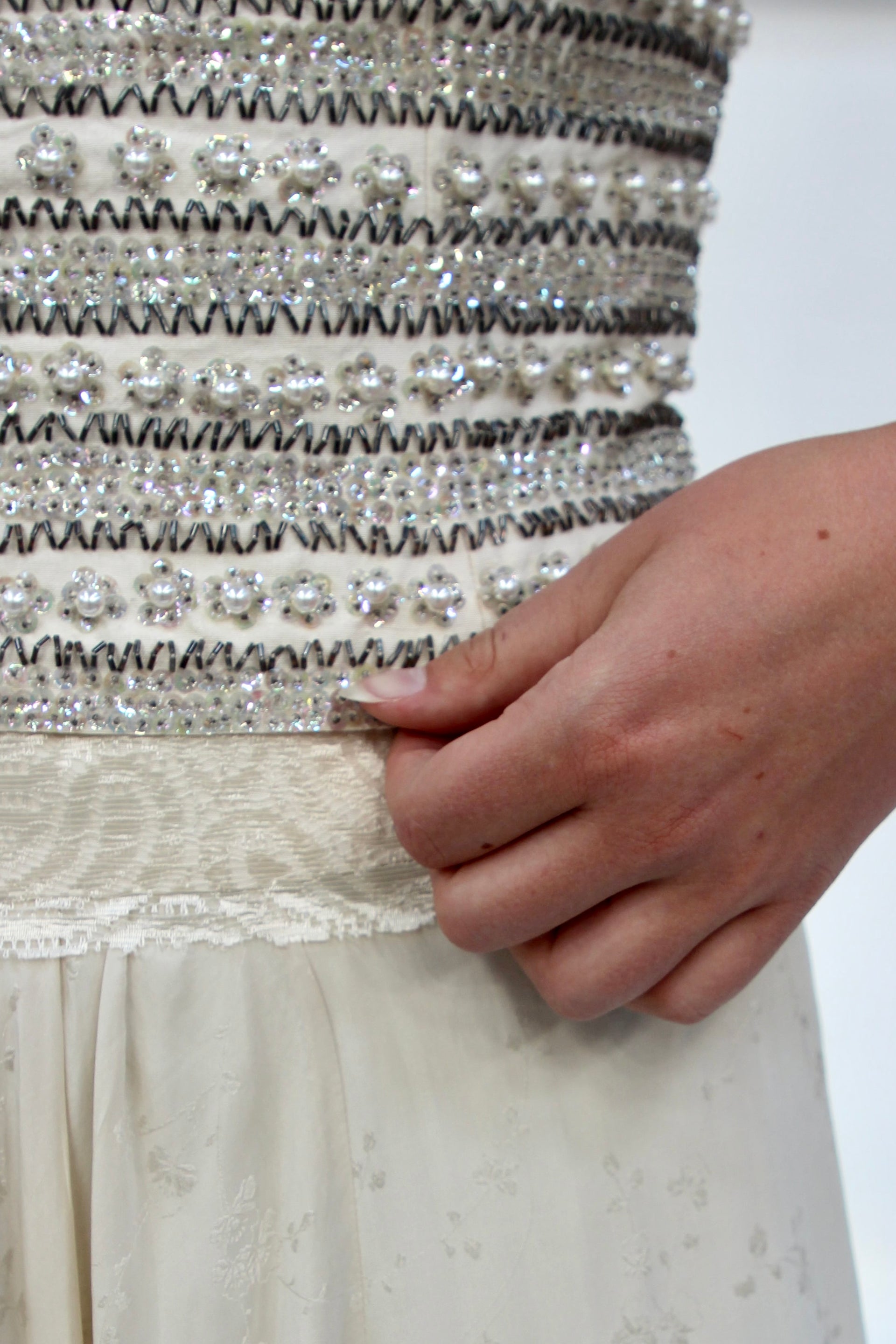 1950s Vintage Raw Silk Beaded Top // Size S