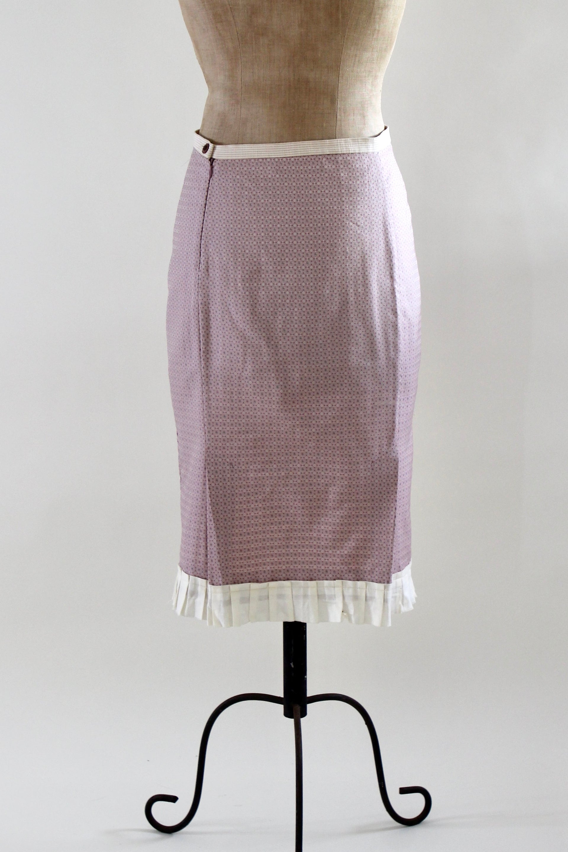 Late 1990s Vintage Rose Pencil Skirt // Danish Design // Size S/M