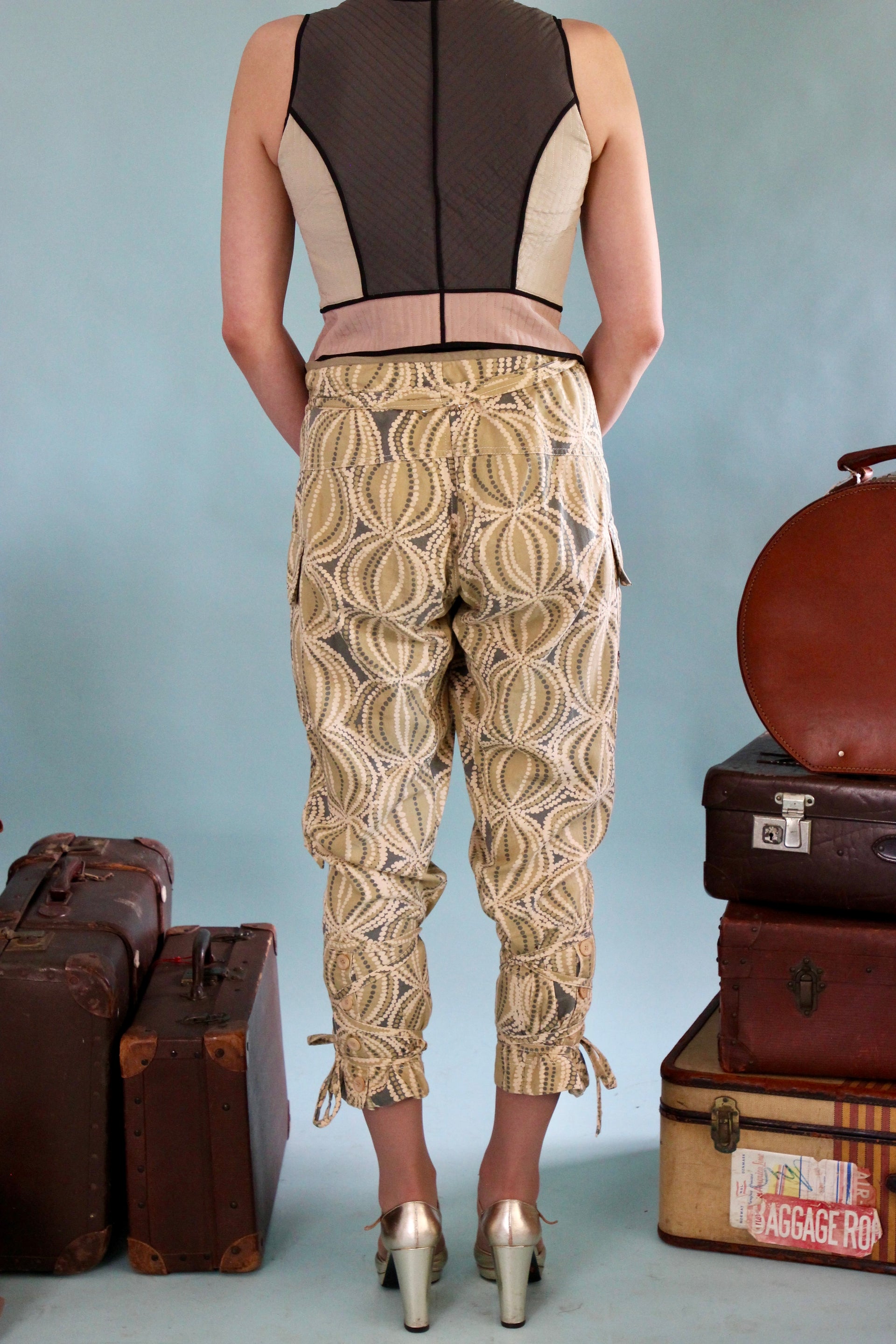 Vintage Low-waisted Pants // Danish Design // Size M